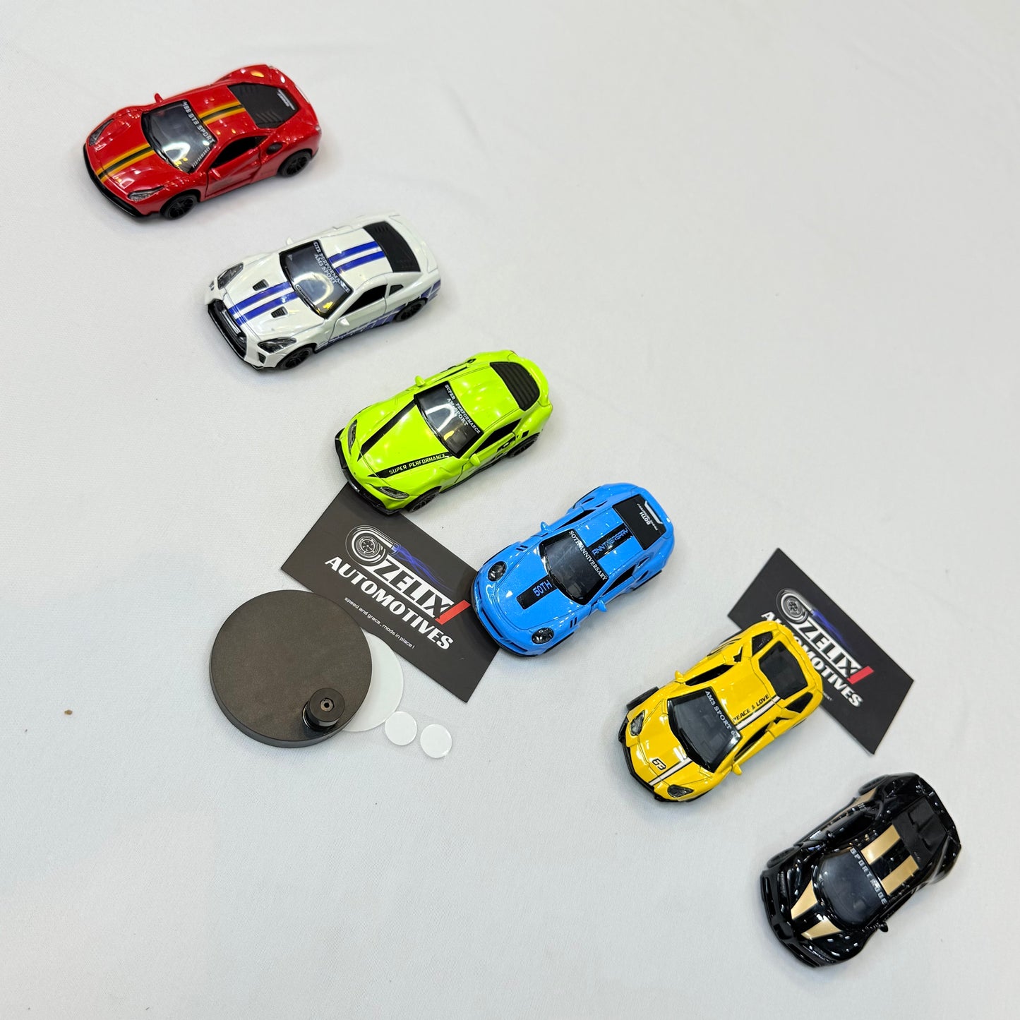 Mini dashboard drifting car toy
