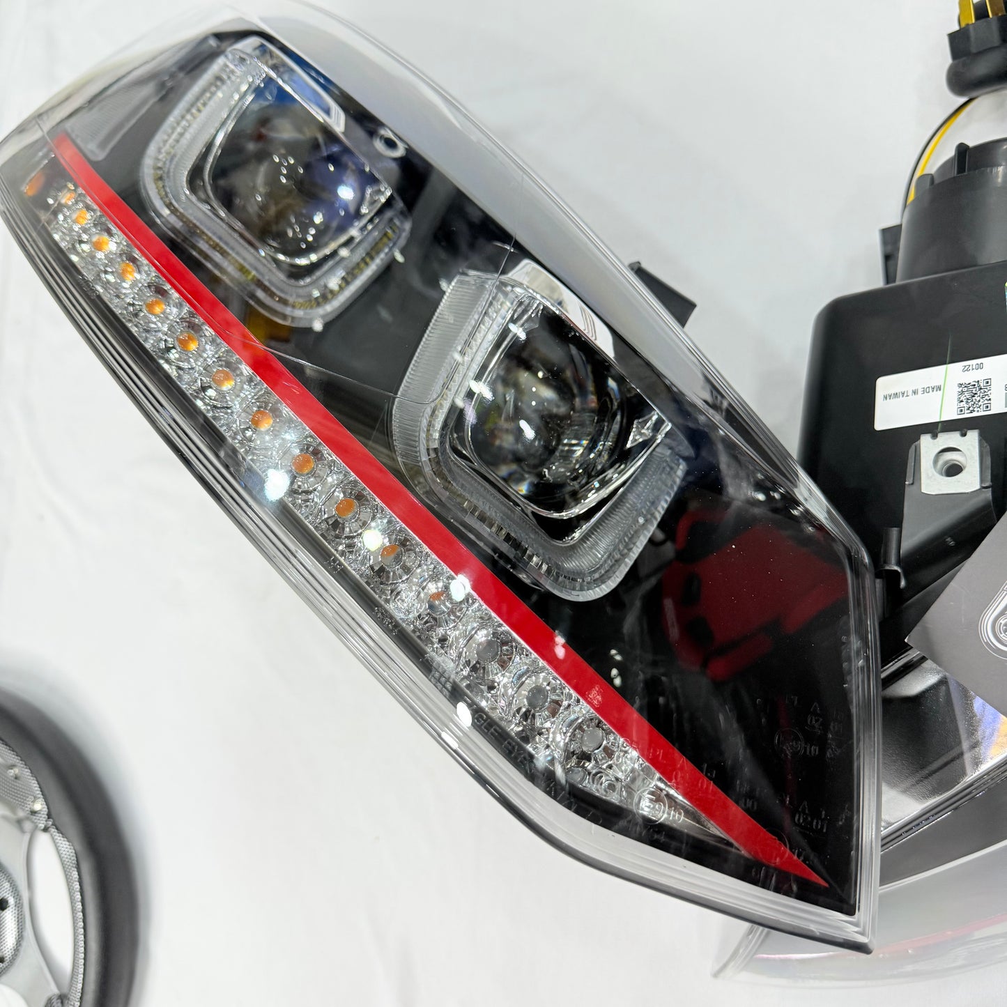 Polo UU Style Red Line Projector Headlights | Aftermarket