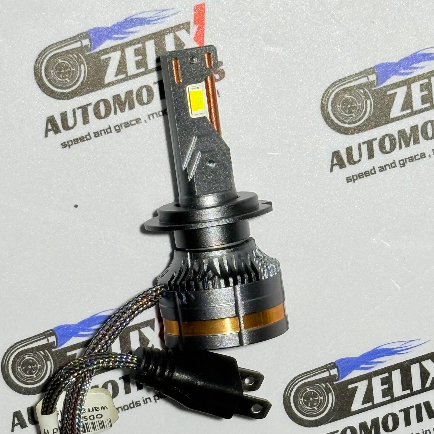 MAXVISION M26 PRO High-Power LED Headlight | Universal CANBUS (260W)