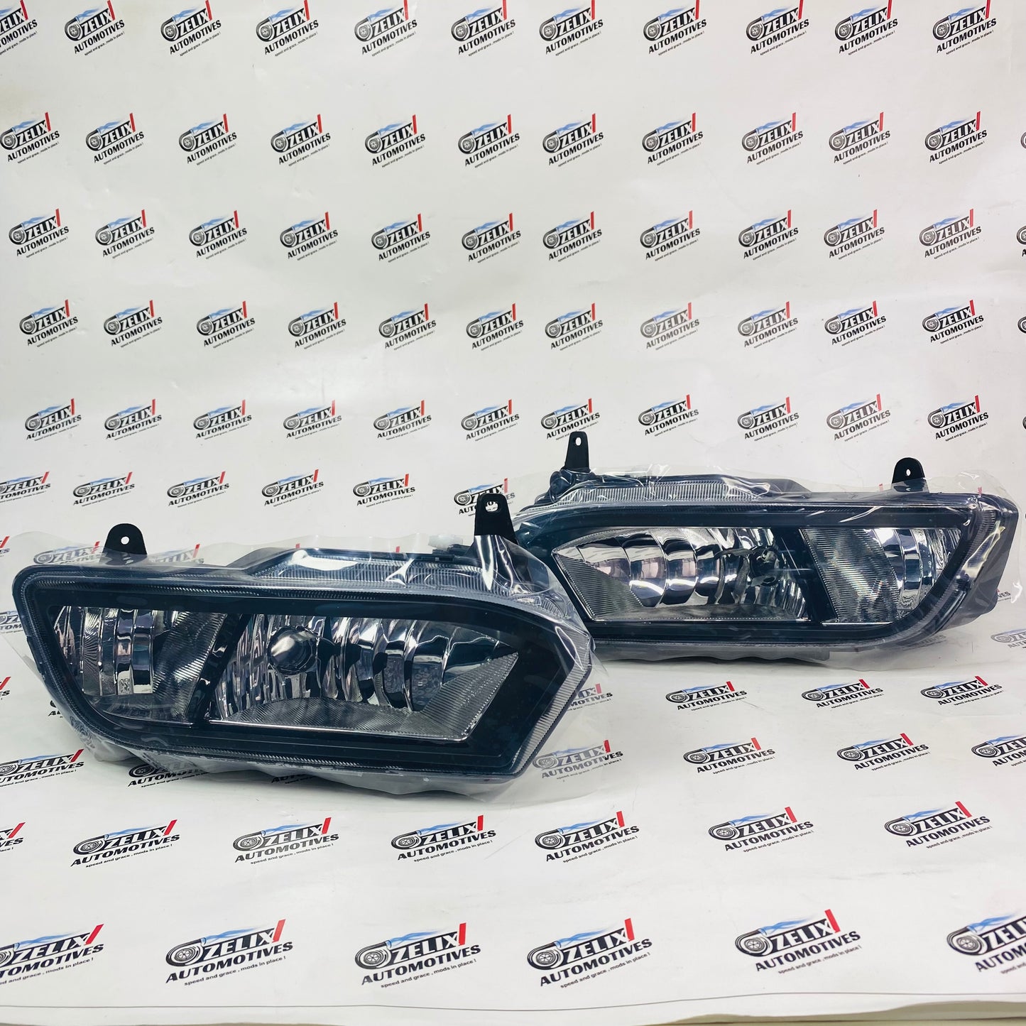 Premium Polo T2 fog lights left and right bumper.