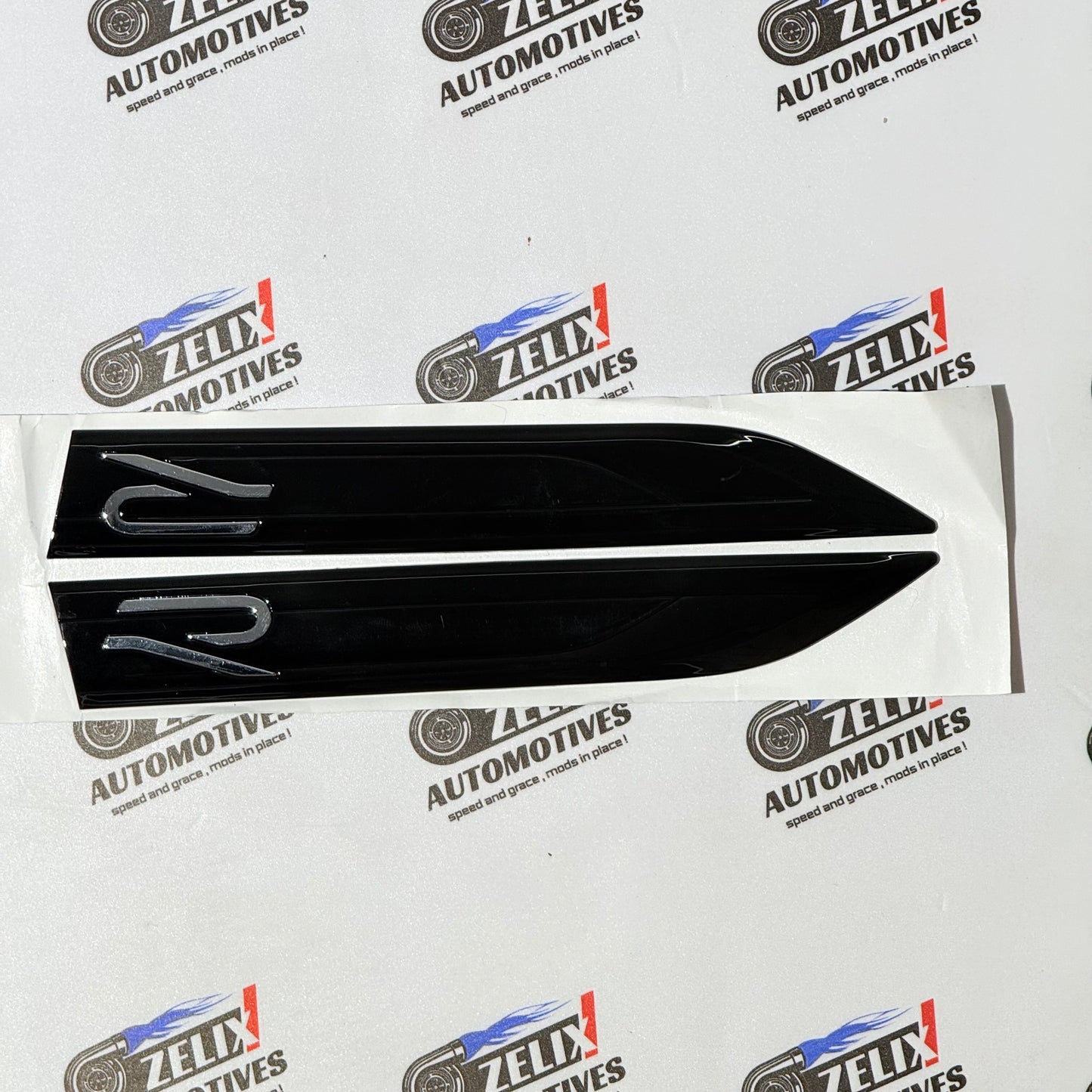 VW R-Logo Fender Emblems Long-Design | Aftermarket OEM-Design in Multiple Colour Options