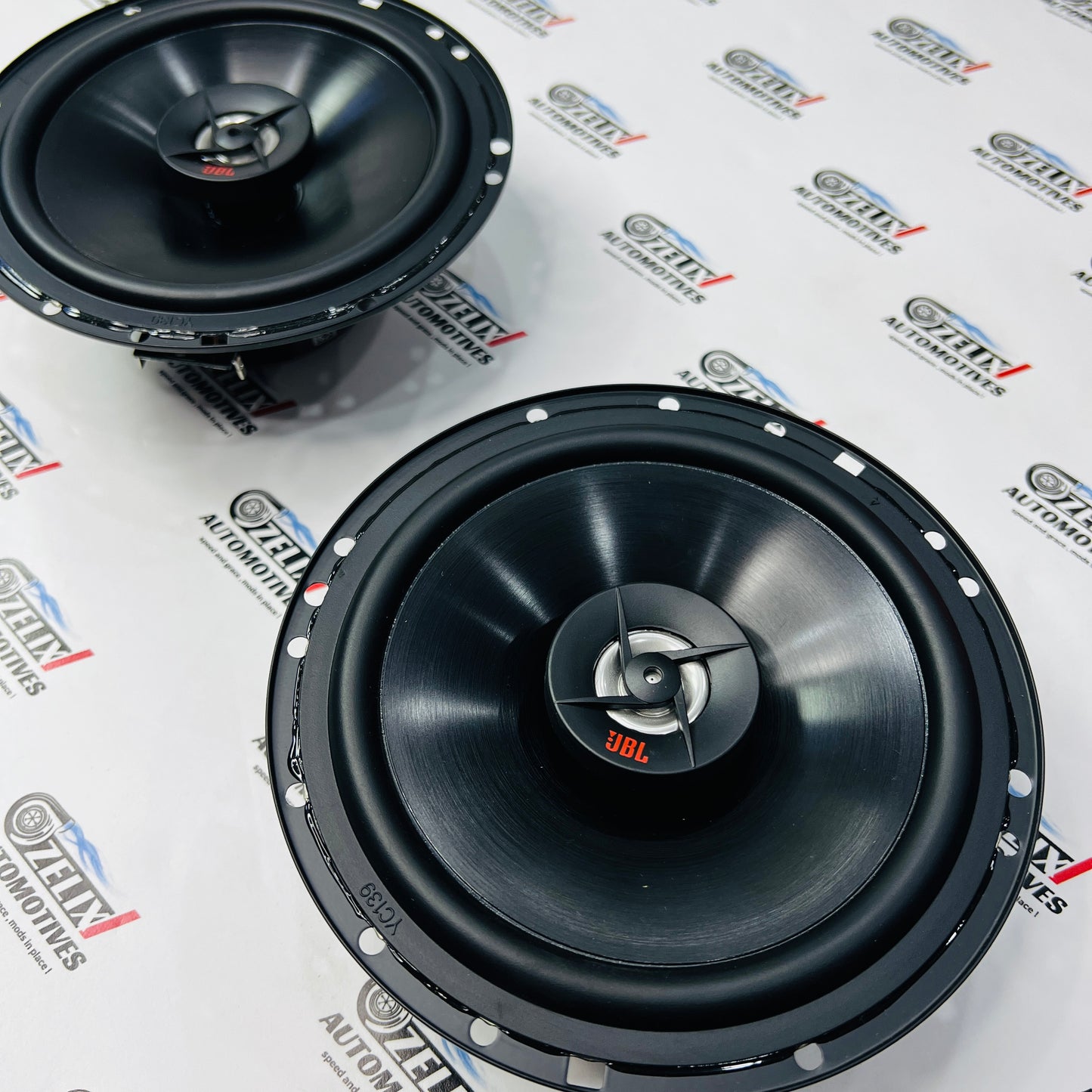JBL | 6.5 Inch 350W Coaxial Car Speaker System Universal