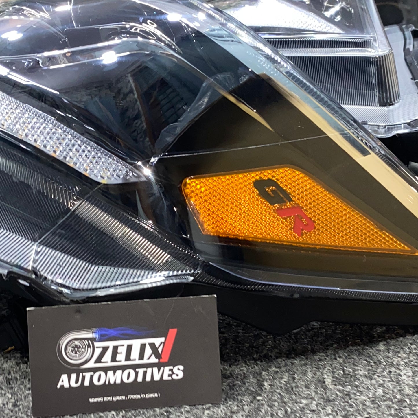 High Quality & Stylish projector for Fortuner Type 2