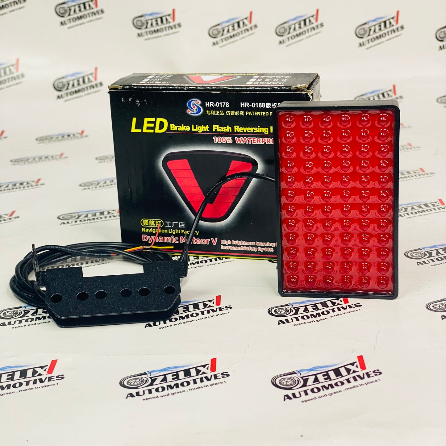 F1-Style Universal Tail Light with rain and brake flasher