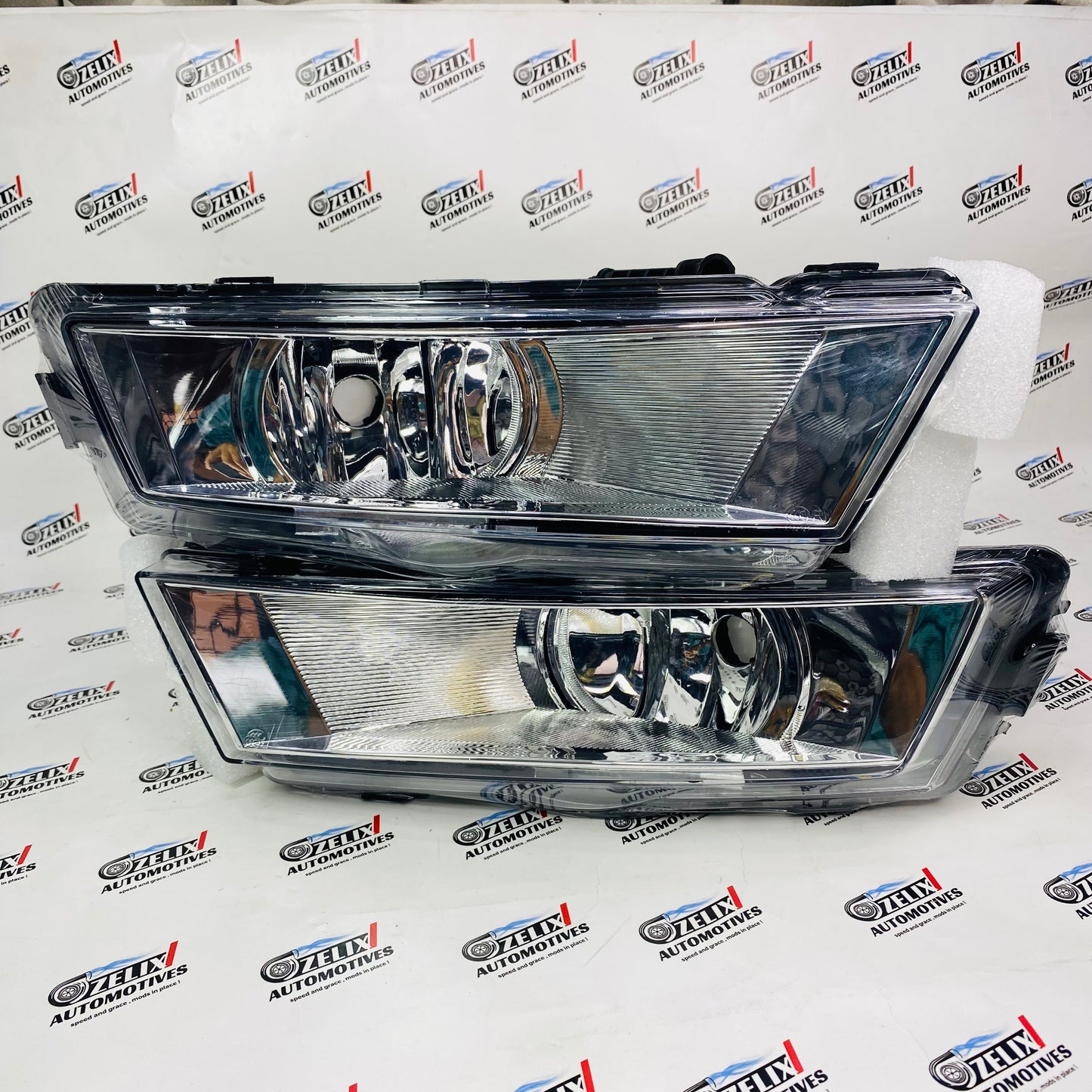 Premium chrome fog lights for Skoda Rapid T-2/3 models