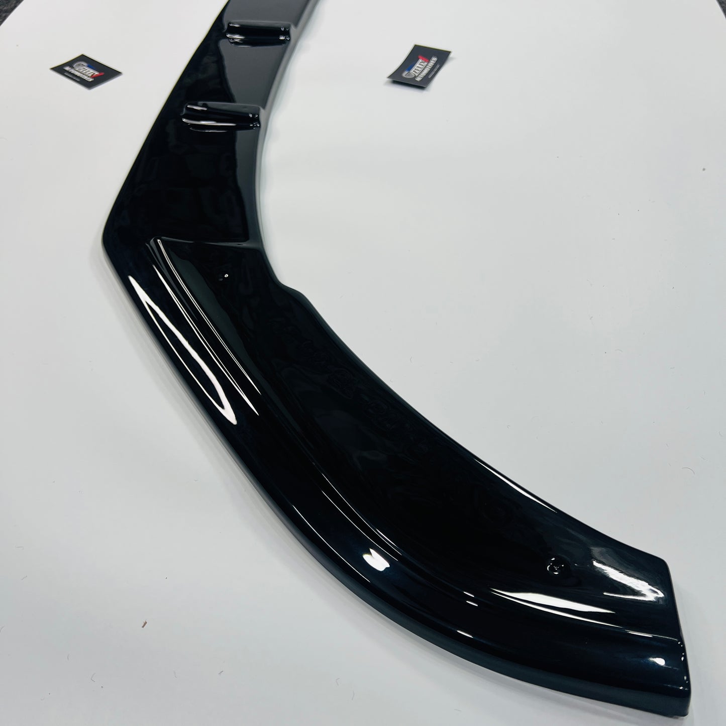 Polo Front Single Piece Splitter