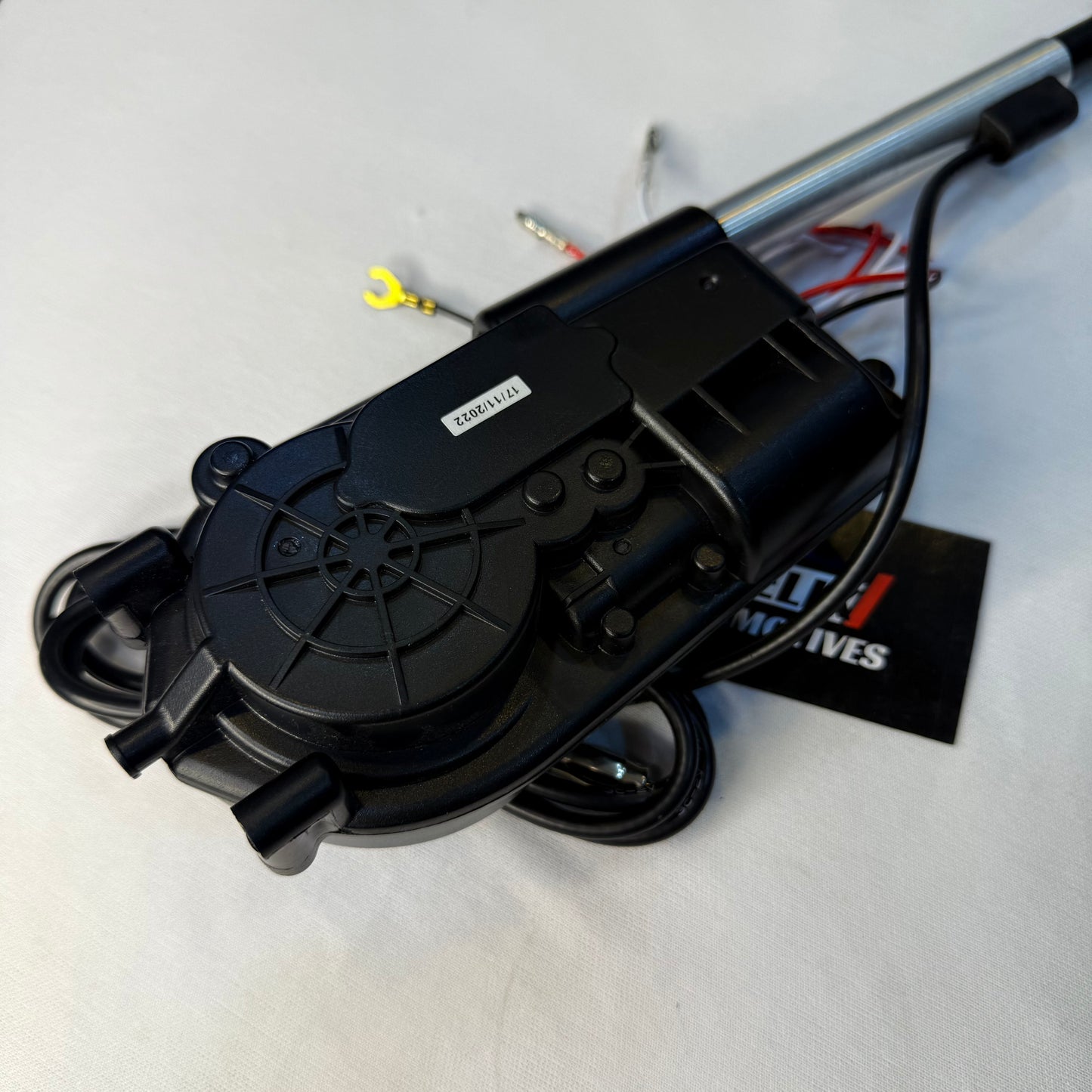 Automatic Motorized Car Antenna | Universal Retractable Radio Aerial