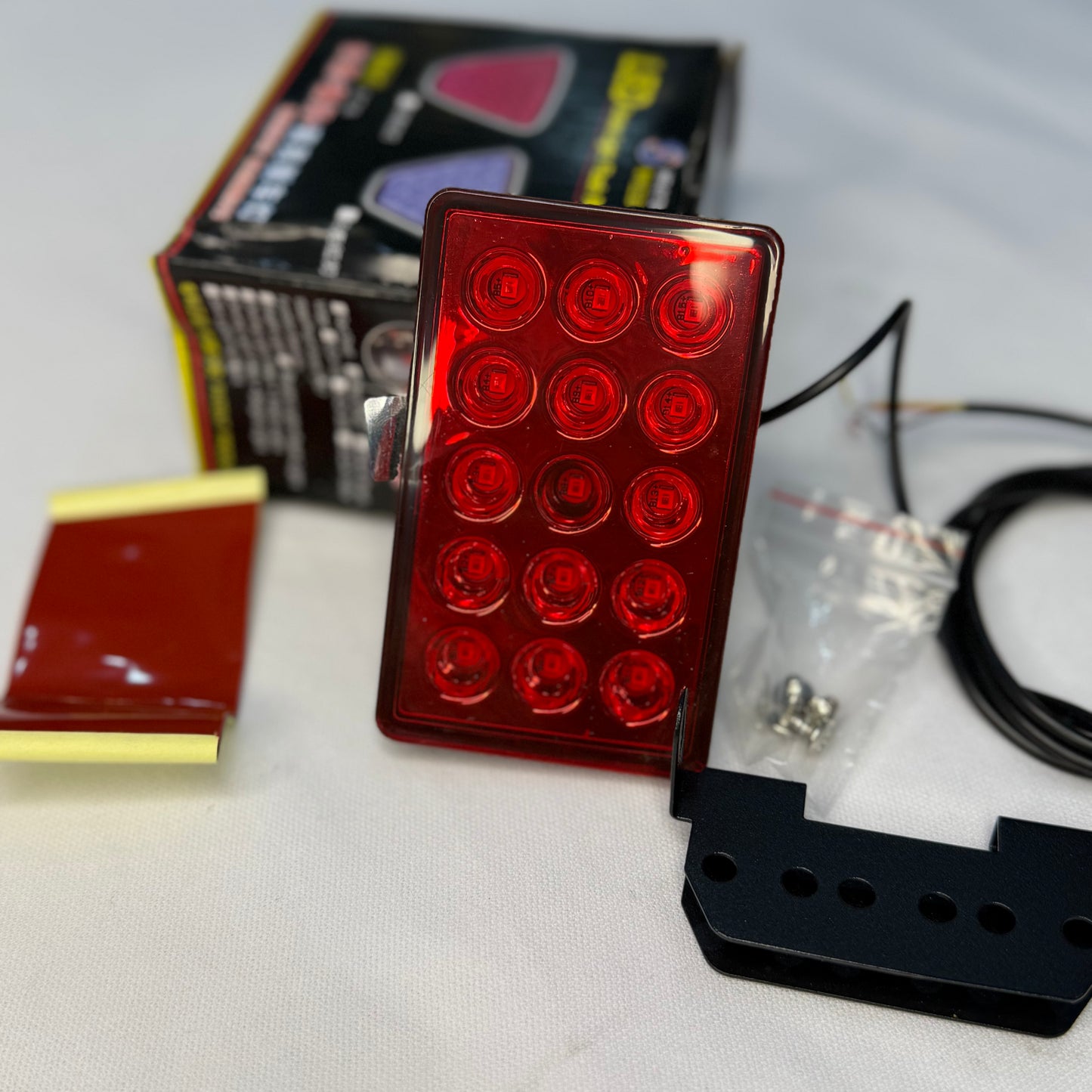 F1- 15 LED Aftermarket Universal Rain And Brake Flasher
