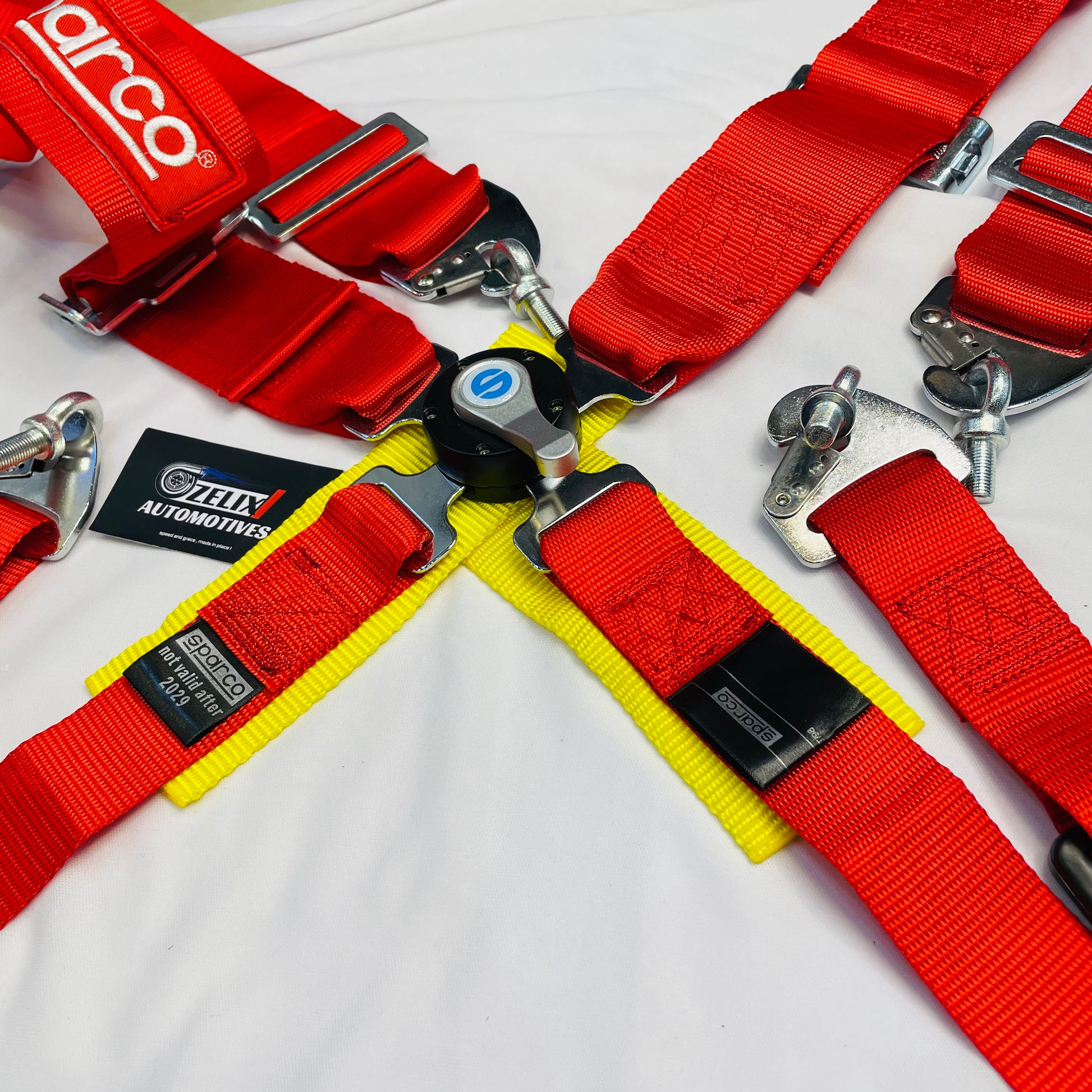 SPARCO 4-point racing seat belt buckle in Red