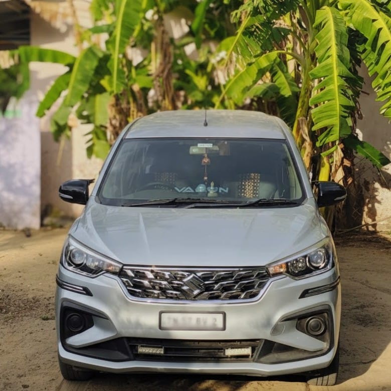 Maruti Suzuki Ertiga Batman Style Mirror Covers – Gloss Black (Pair)