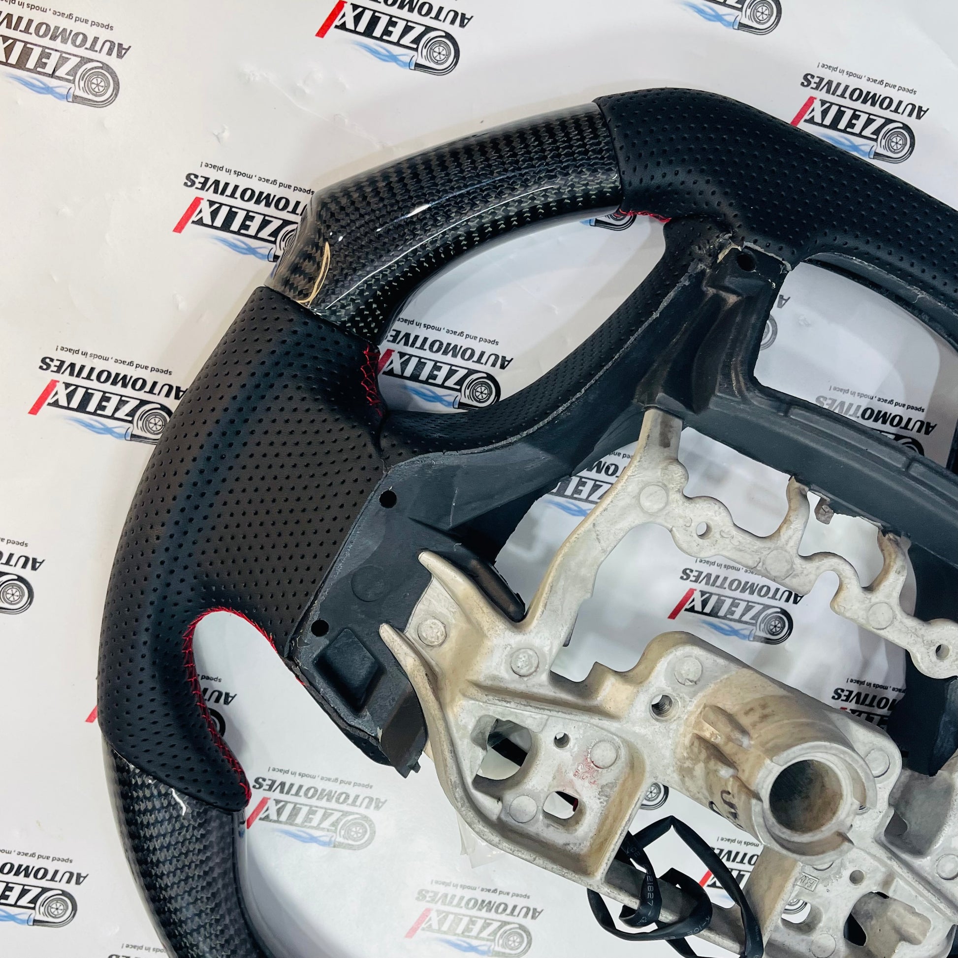 Thar Carbon Steering Wheel With REV Lights | Universal Aftermarket.