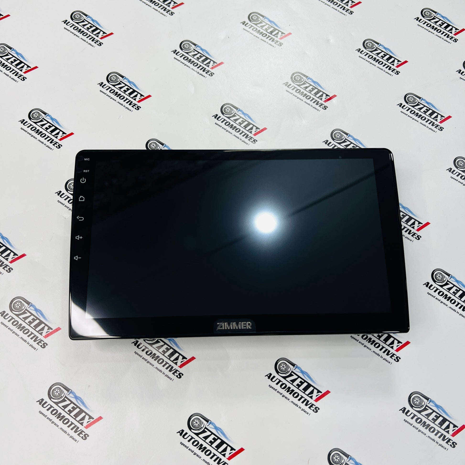 Universal Android car stereo with Full HD display