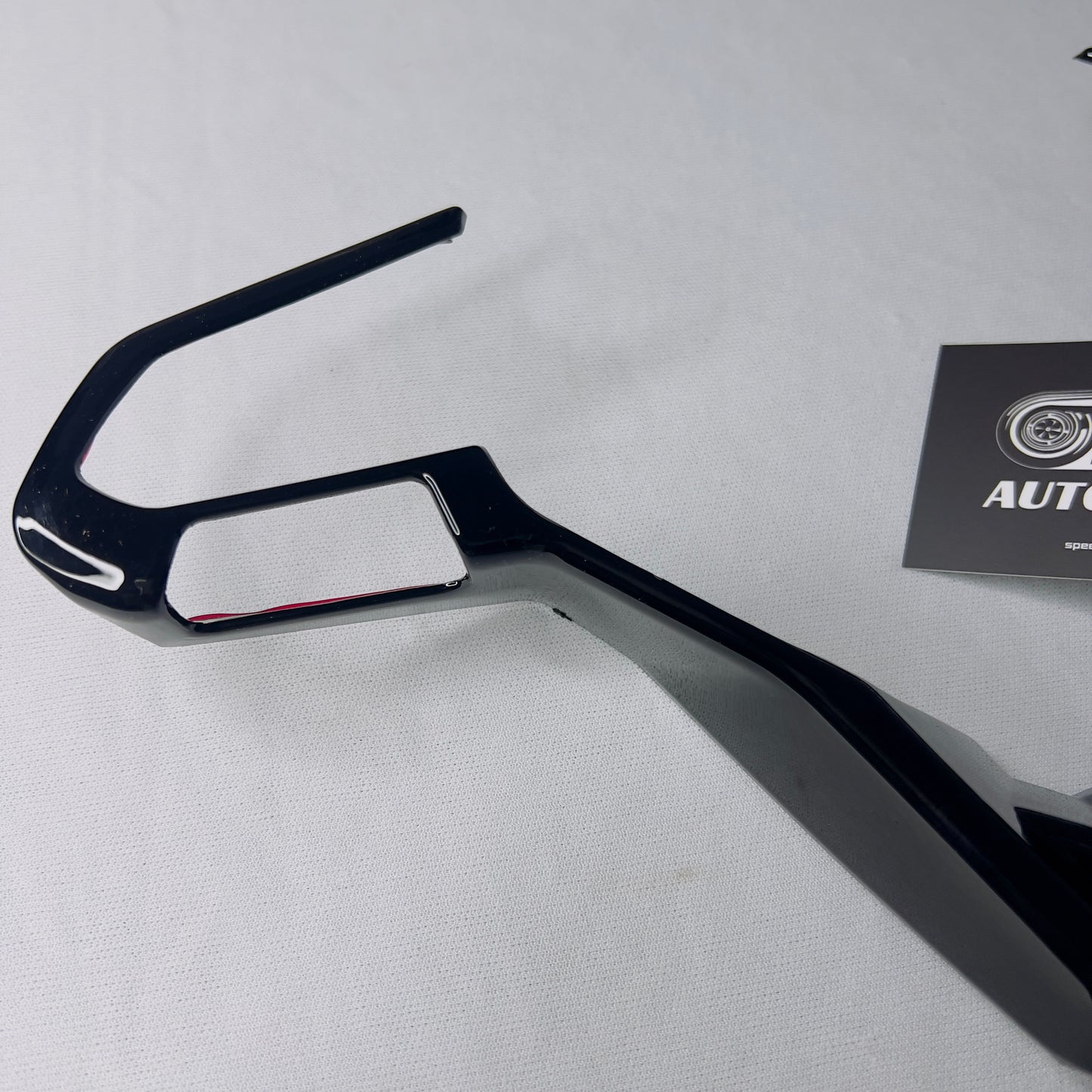 Virtus Full Trim Badge