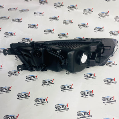 Skoda Octavia T-2 chrome fog lamp pair with clear lens 