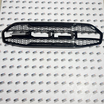 Ford Endeavour Honeycomb Design Front Grille Integrated LED Lights | Aftermarket Upgrade