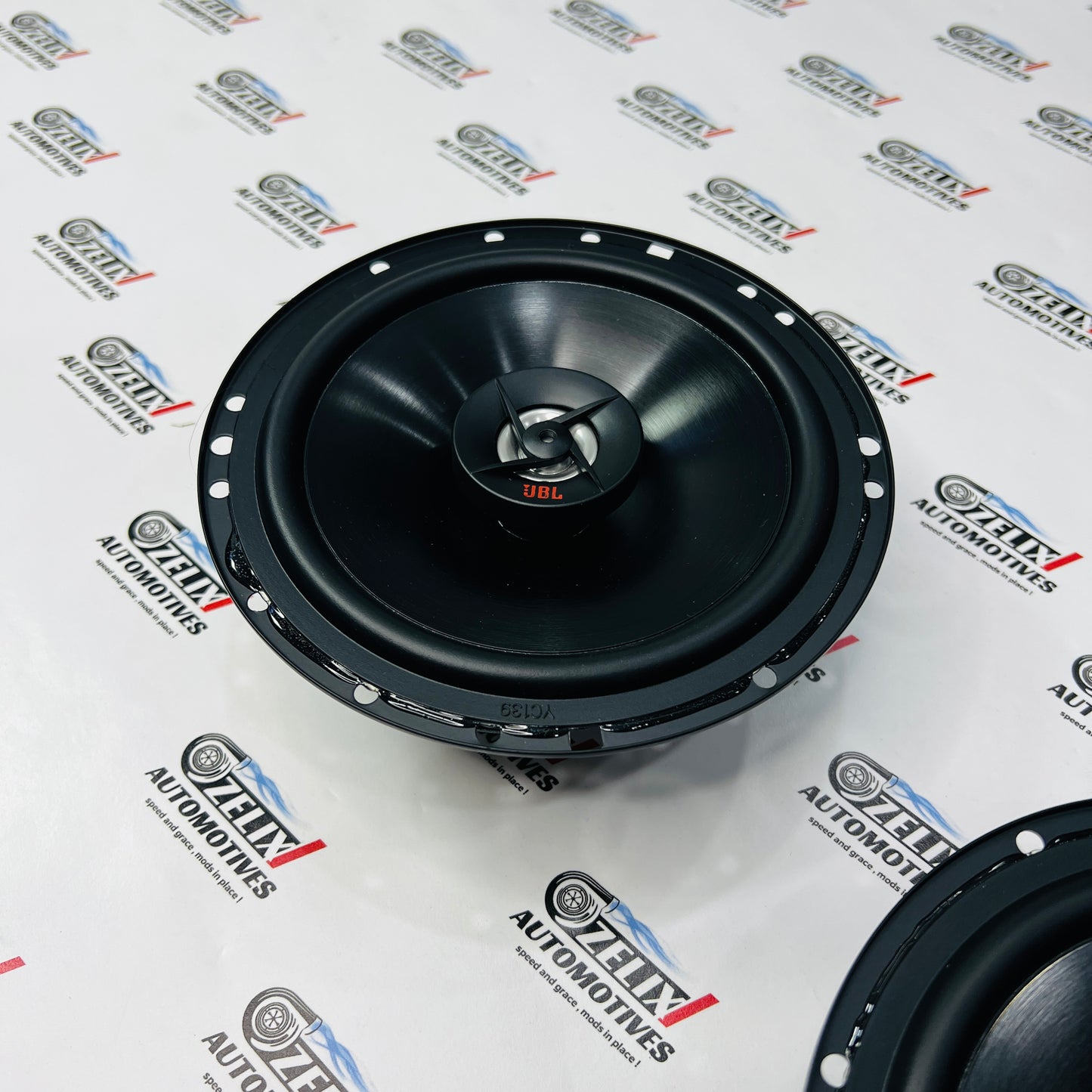 JBL | 6.5 Inch 350W Coaxial Car Speaker System Universal