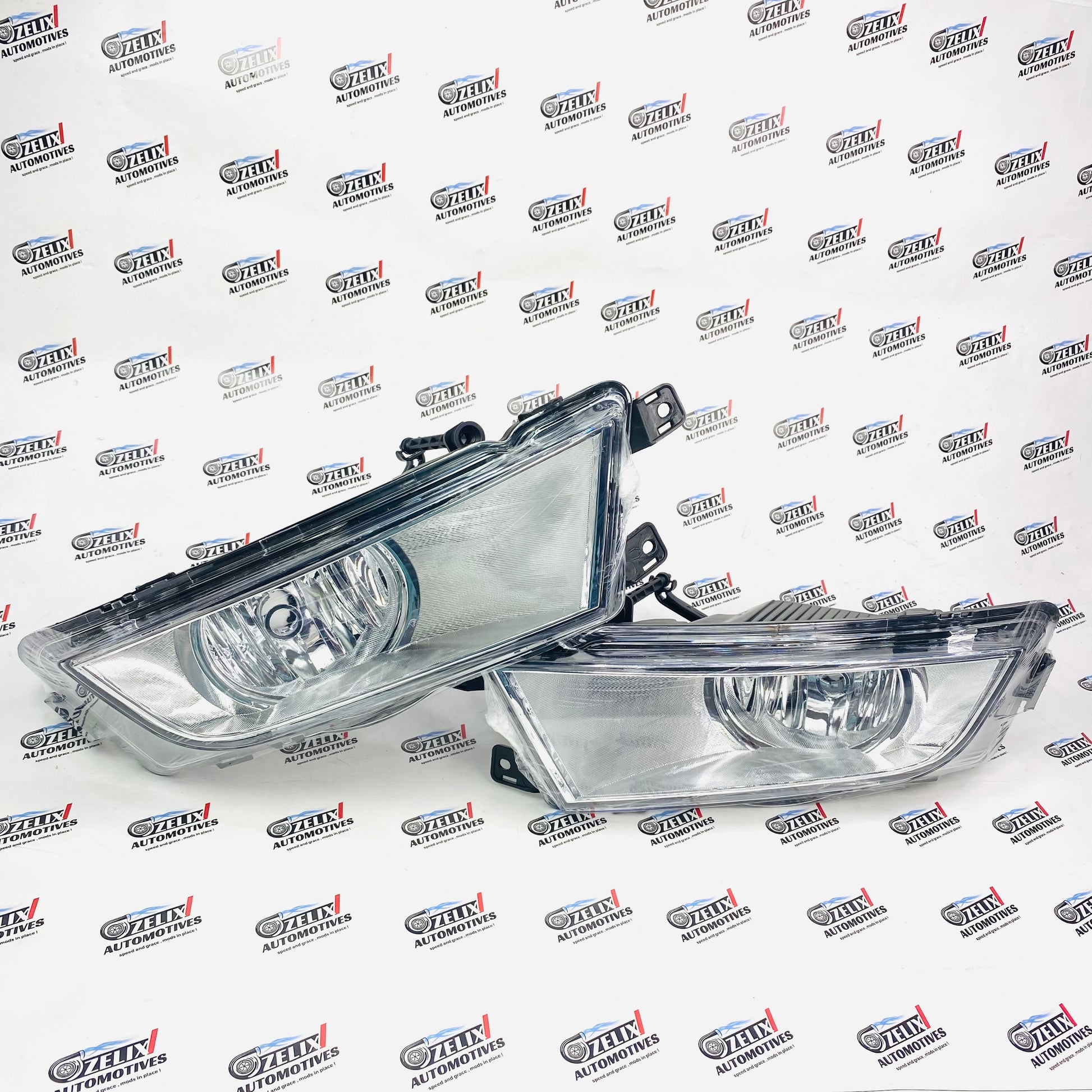 Aftermarket chrome fog lights for Skoda Octavia T-2 bumper