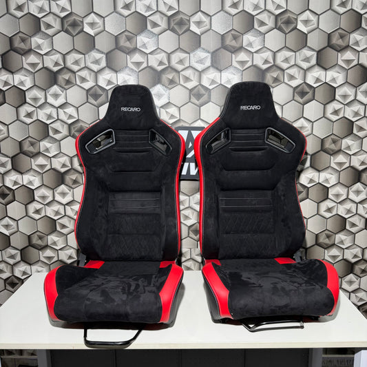 Recaro Racing Bucket Seats Premium Alcantara Finish | Performance Upgrade