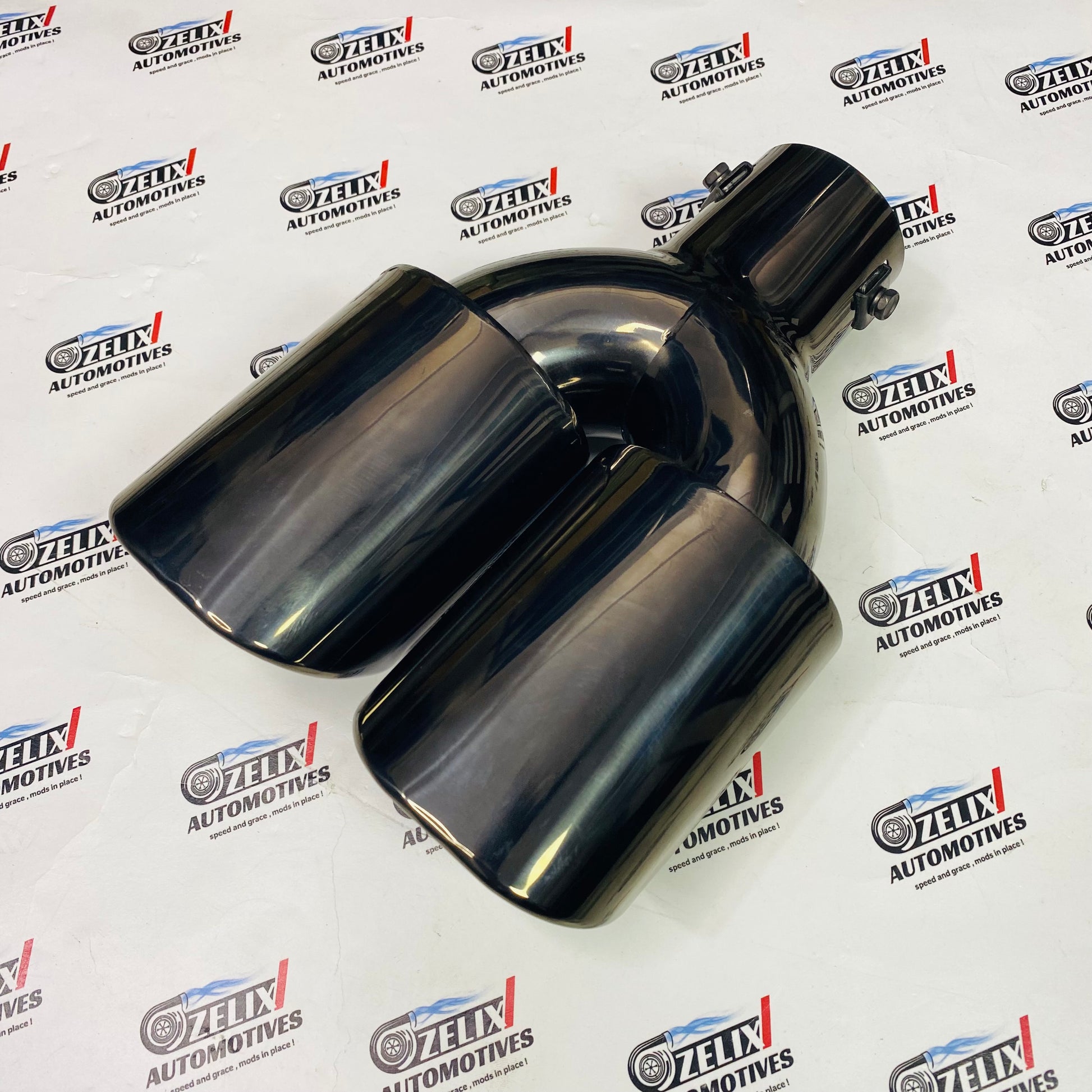 HKS Universal dual exhaust tip in glossy black finish 
