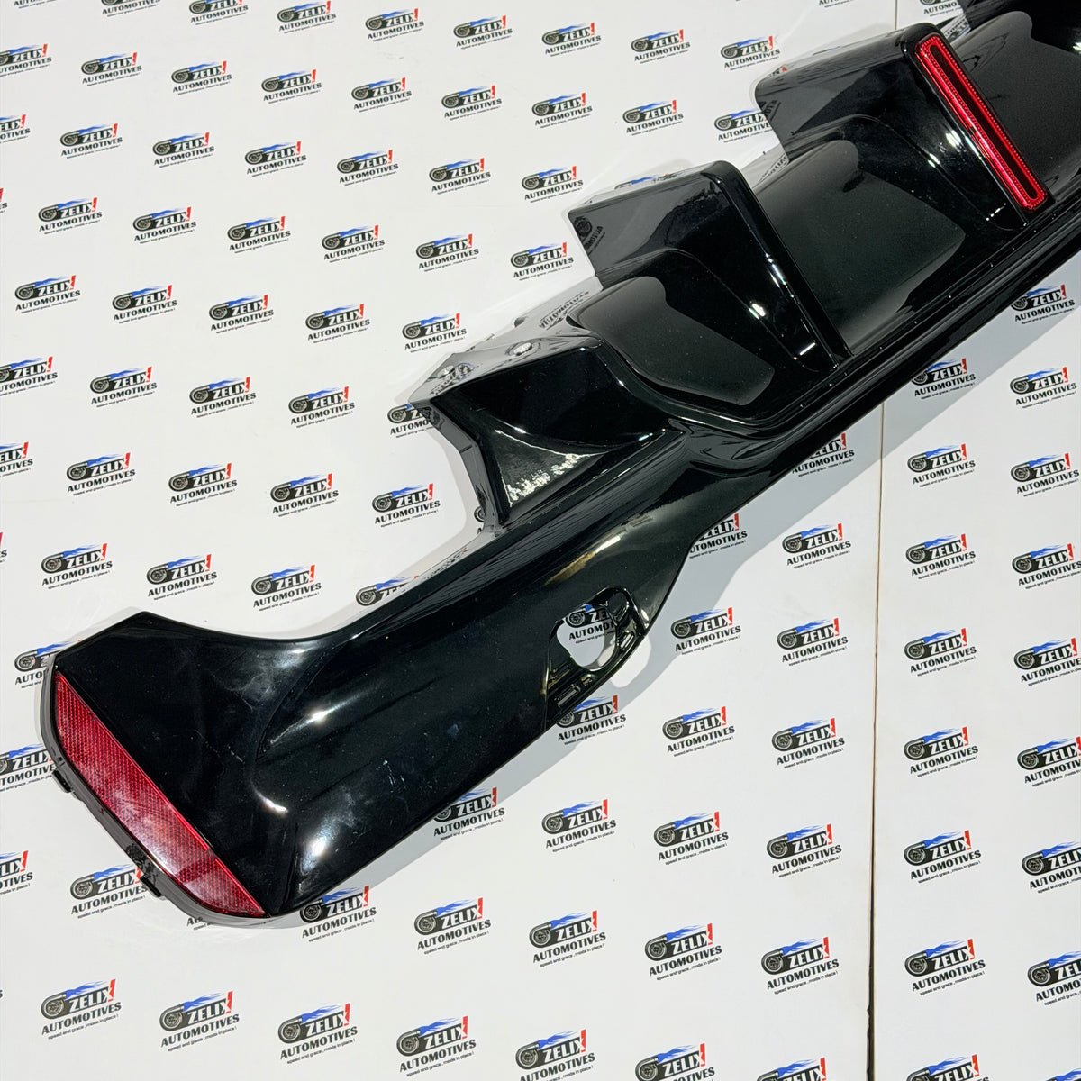 Diffuser with F1-Style LED Light Compatible with BMW 5-Series G30