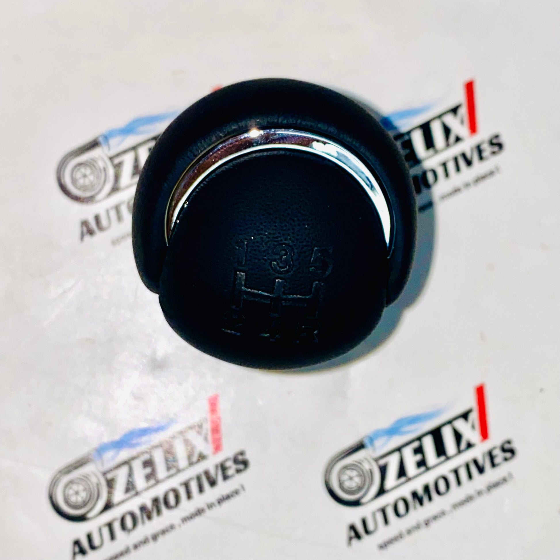 Leather Gear Shift Knob  for Toyota Innova Crysta