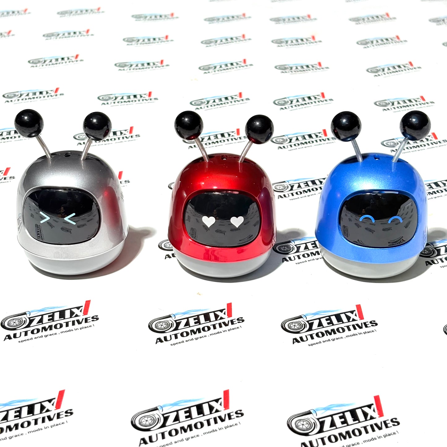 ROBOT FRAGRANCE BOBBLE-HEAD DASHBOARD ACCESSORY | CAR AIR FRESHENER