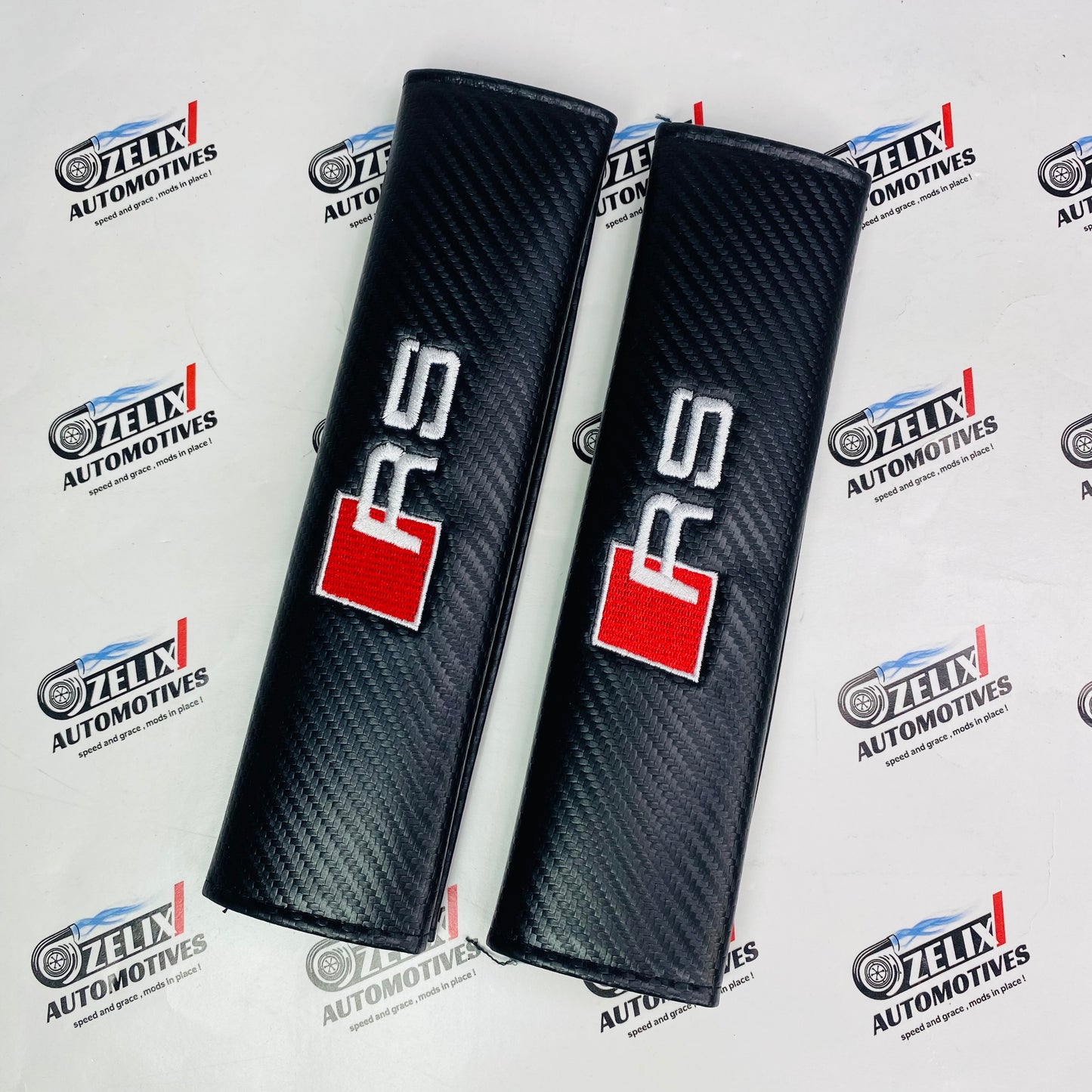 Carbon Fiber Finish Shoulder Pads | Universal Aftermarket Seat Belt Cushion (Pair)