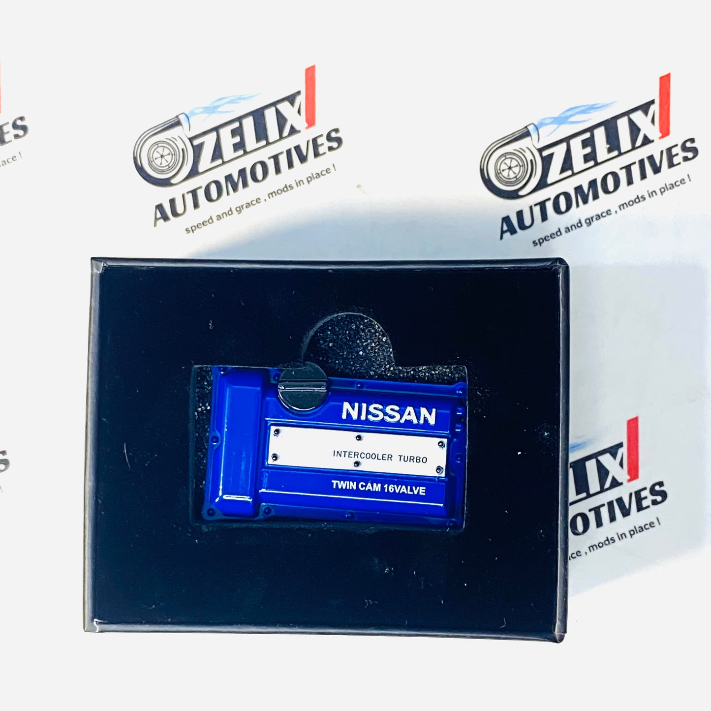 Engine Cover Style Magnetic AC Vent Perfume