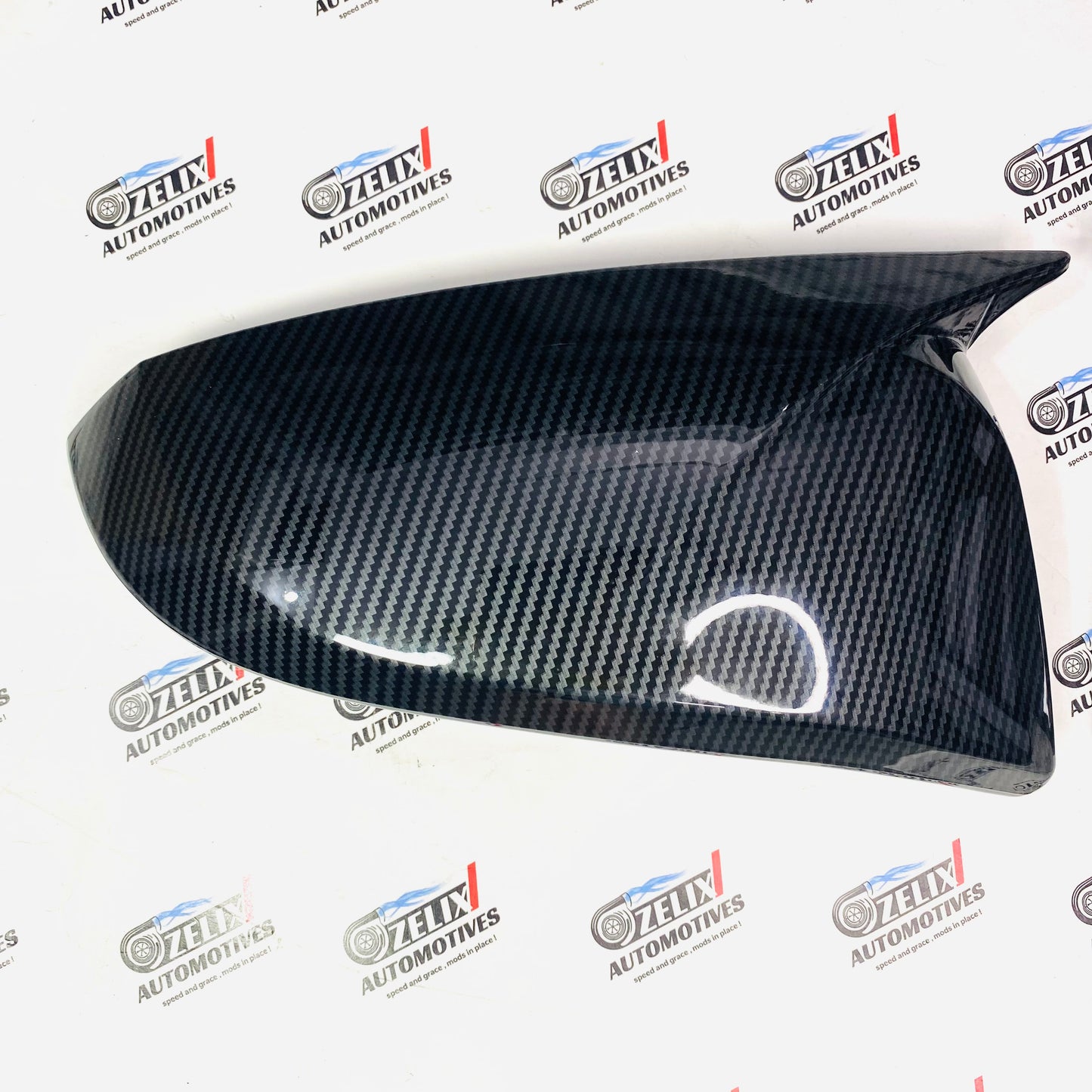 Toyota Fortuner Mirror Caps (2016+) – Black & Carbon Fiber Pair