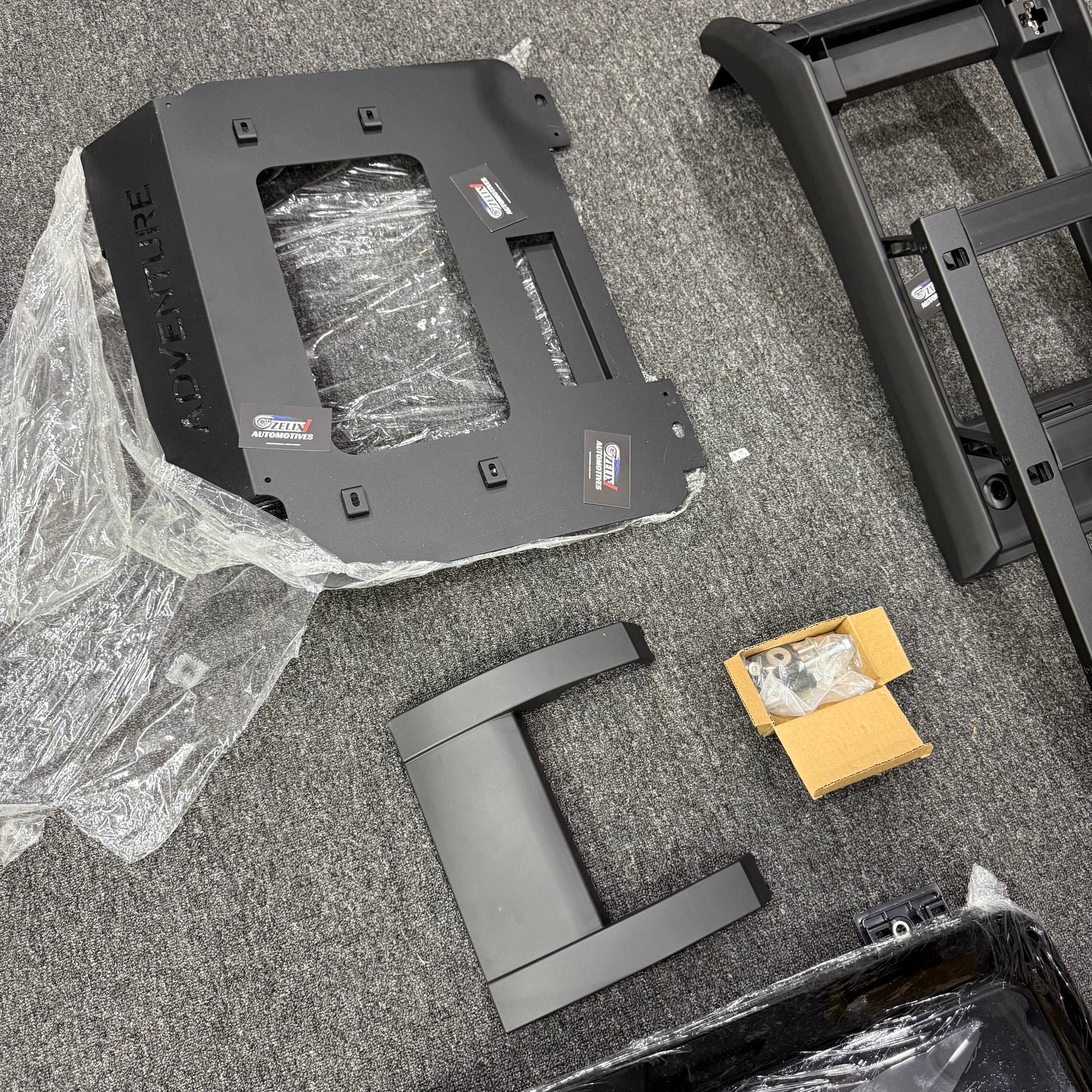 Thar ROXX Side Box And Ladder | Universal Aftermarket Off-Road Utility Kit.