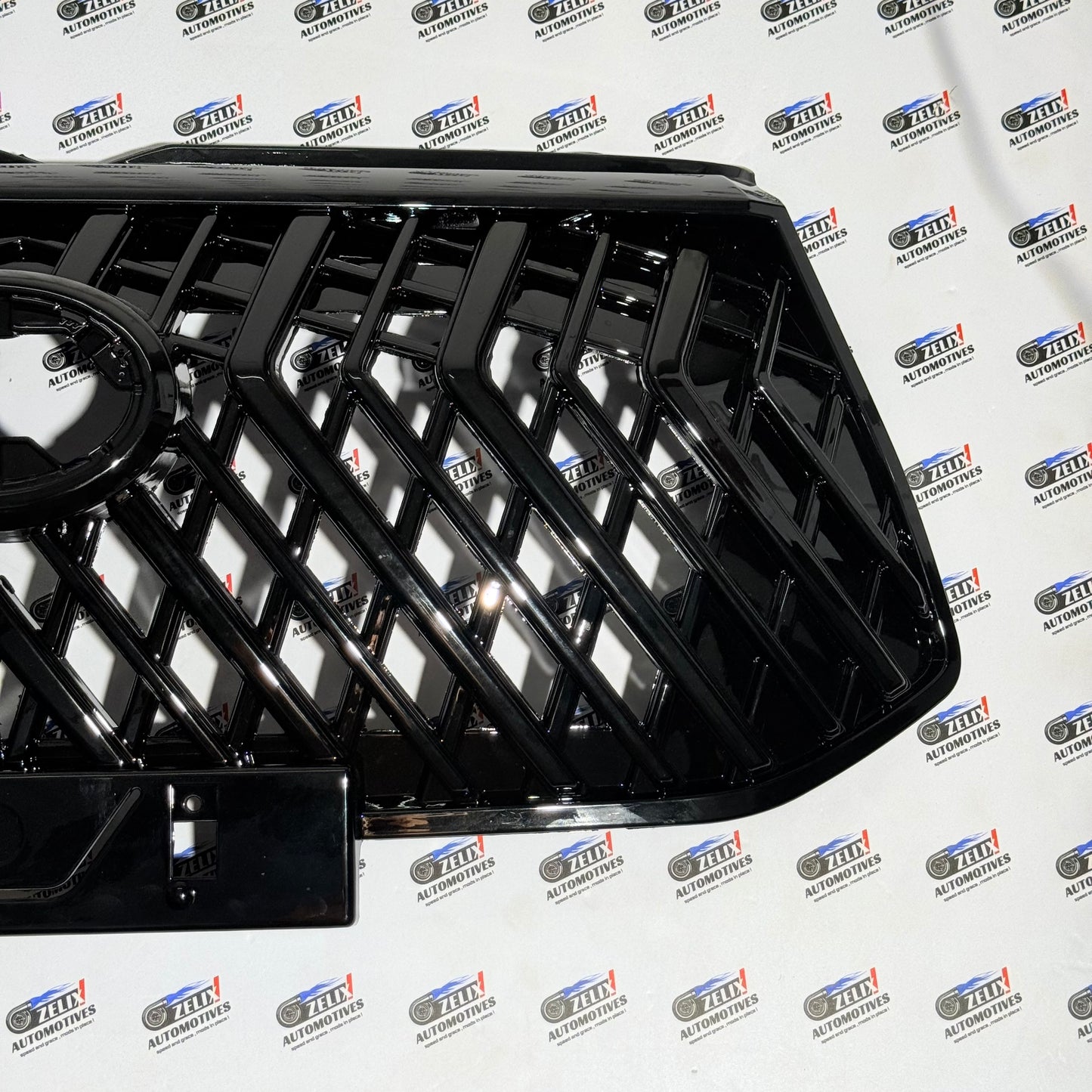 Toyota Innova Crysta Type 1 & Type 2 Lexus Style Front Grille | Aftermarket Glossy Black Finish