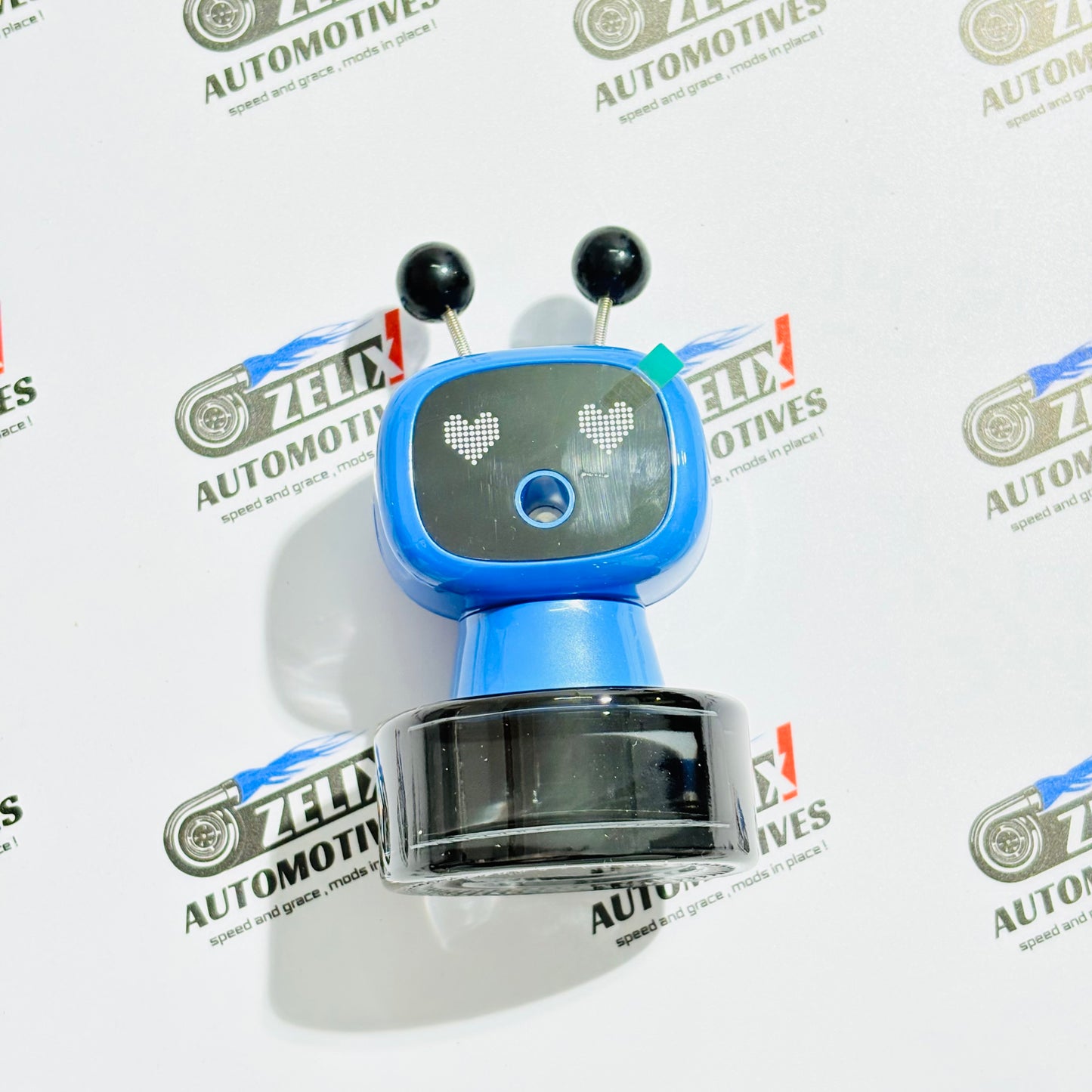 Robot-Style Car Dashboard Perfume – Aromatherapy Diffuser