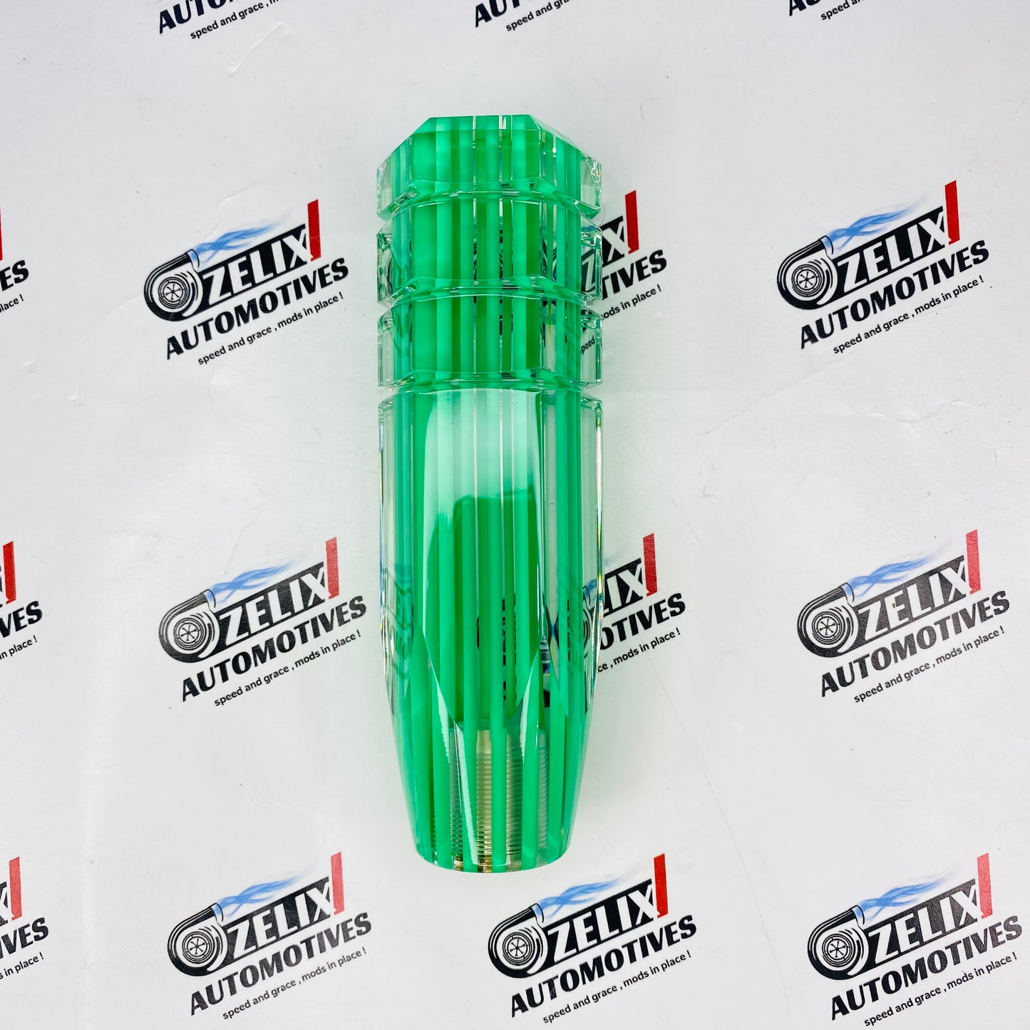 Universal & Easy to install Bubble Lined Gear Shift Knob in Green Colour 