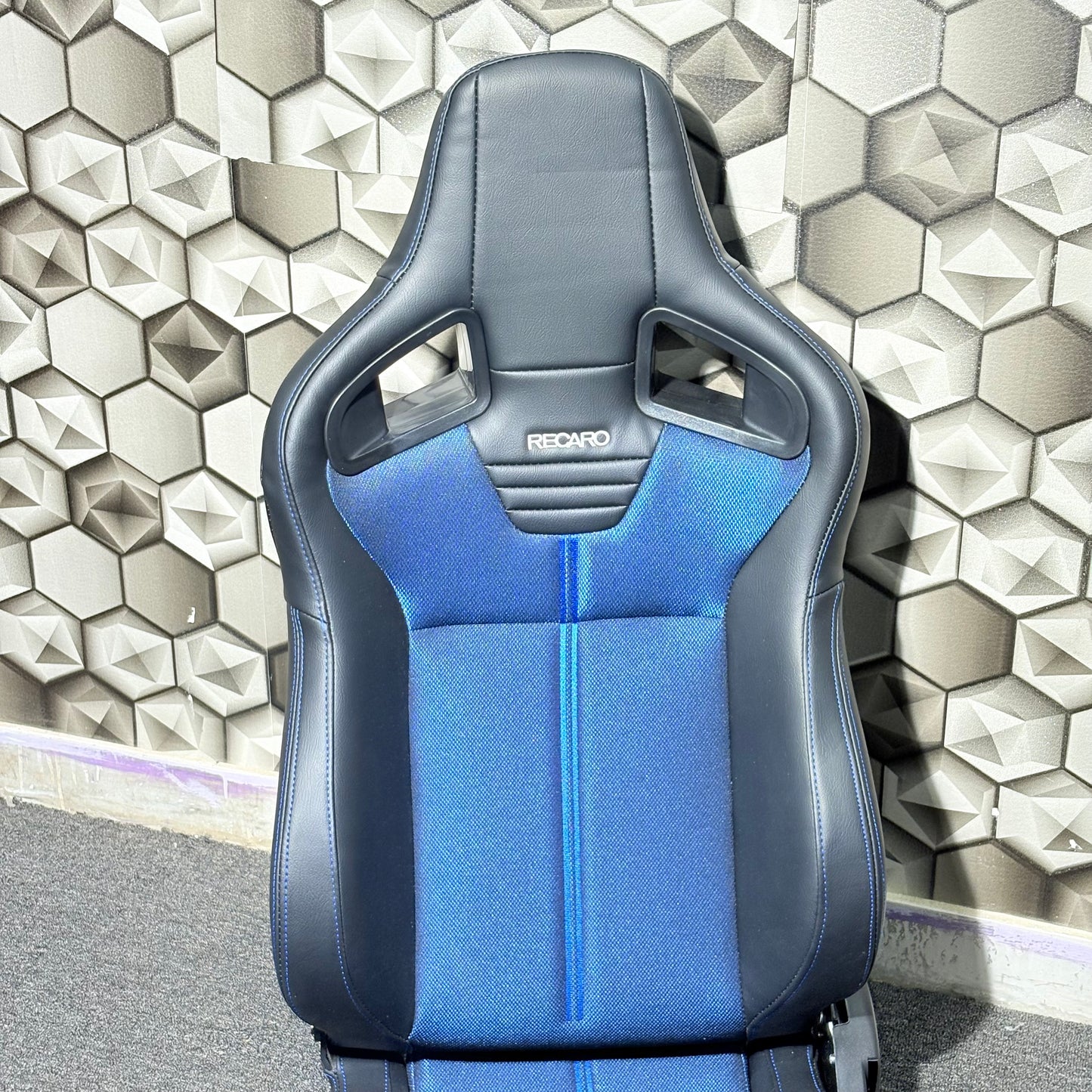 Recaro Racing Bucket Seats Pair | Premium Sporty Performance Seats