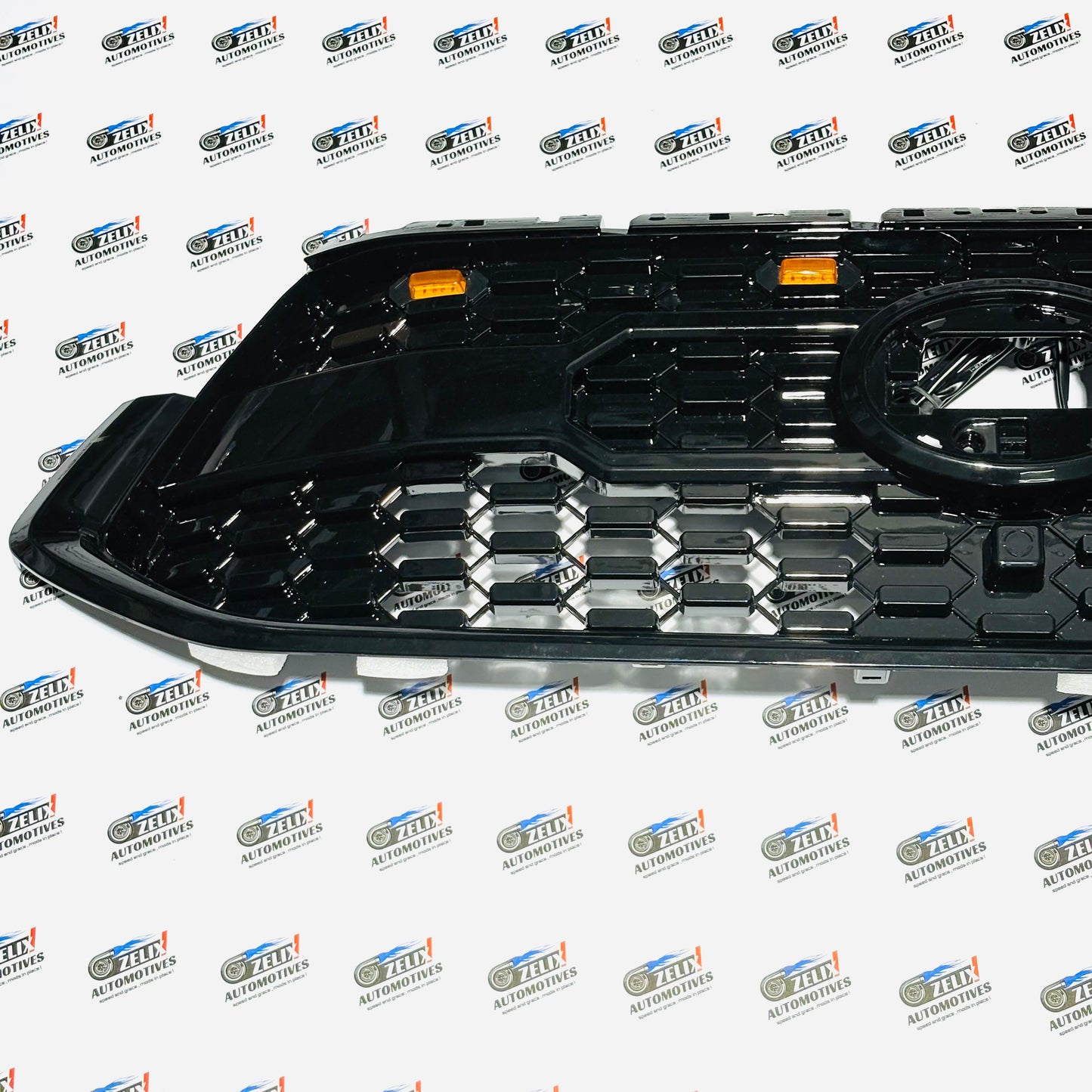 Toyota Hycross Front Grille with Integrated LED Grille Lights | Premium  Stylish Upgrade