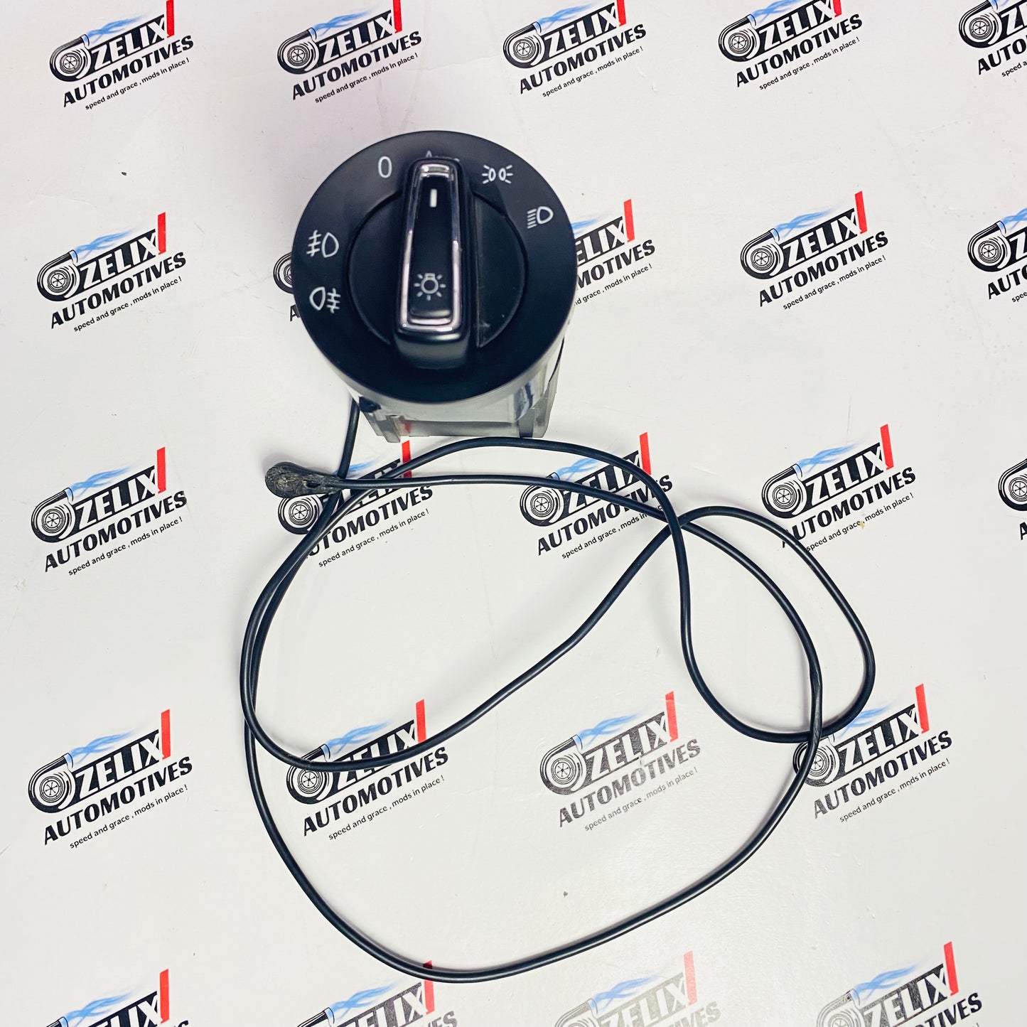 Polo Automatic Headlight Switch with Sensor | OEM-Style Replacement