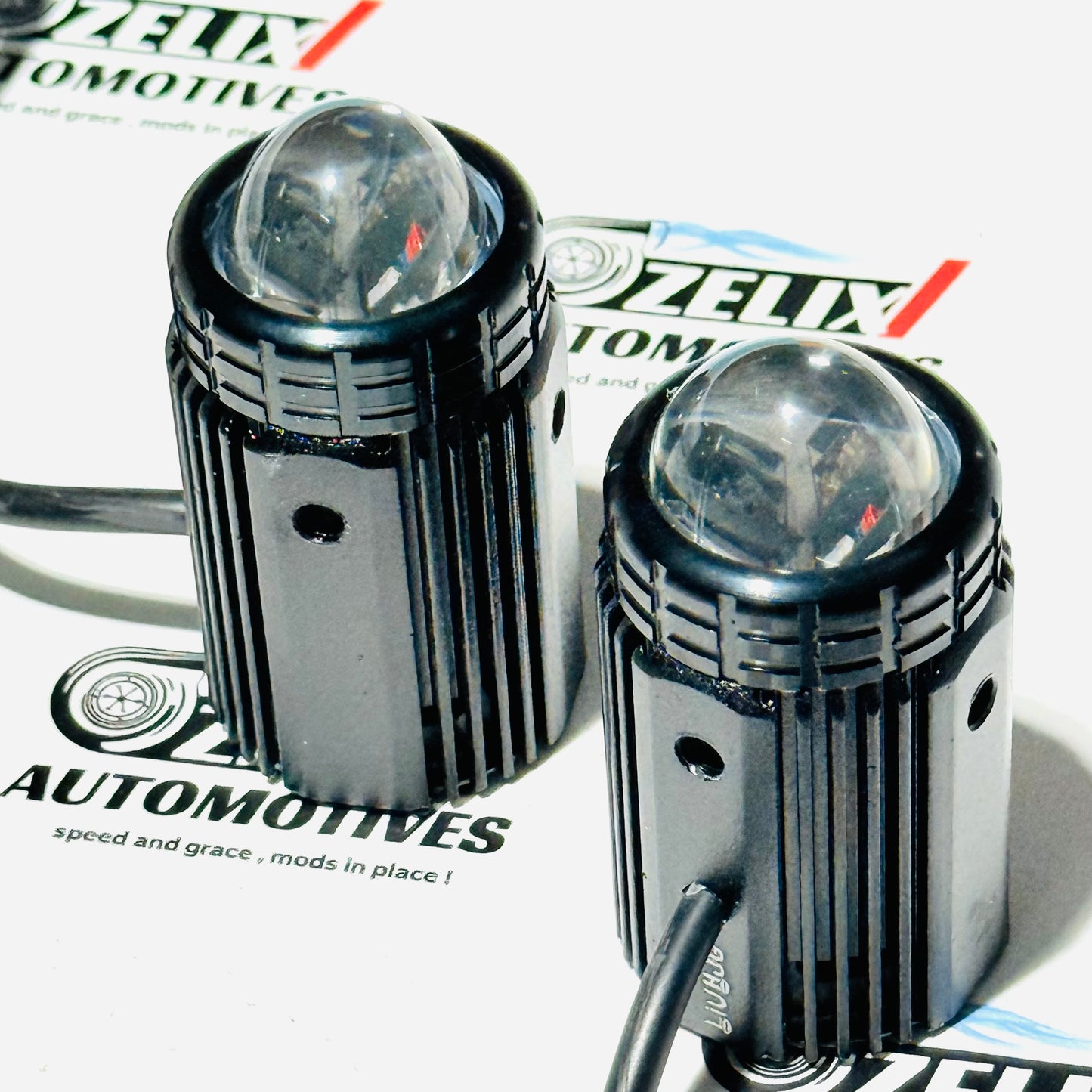 Mini Auxiliary LED Dual-Color Lights White and Yellow | Universal Lamps (Set of 2)