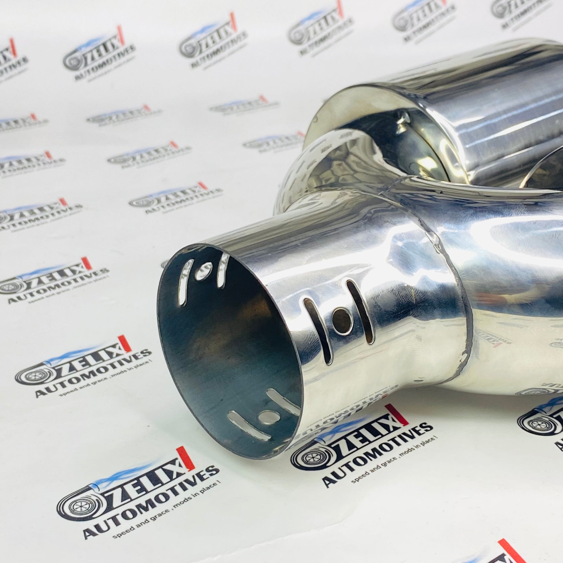 Sporty dual Round Exhaust Tip for car 