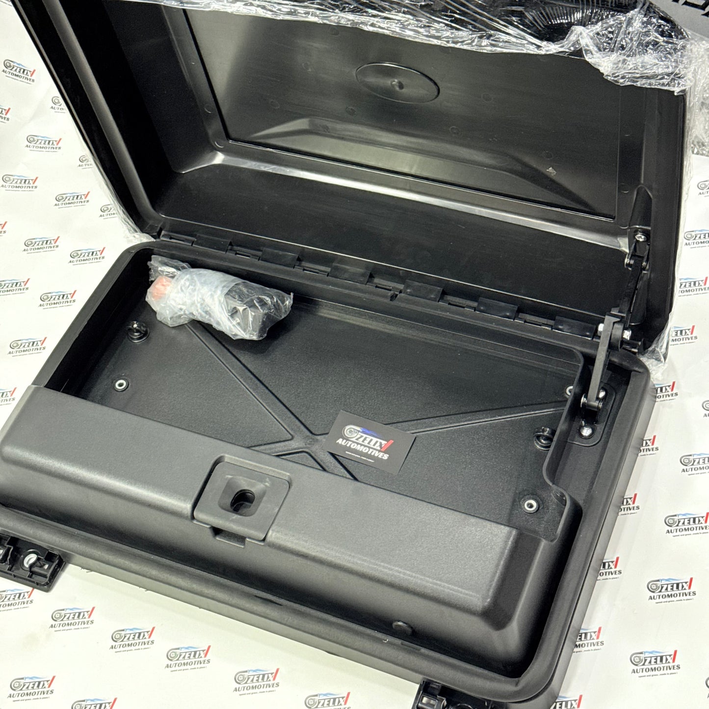 Thar ROXX Side Box And Ladder | Universal Aftermarket Off-Road Utility Kit.