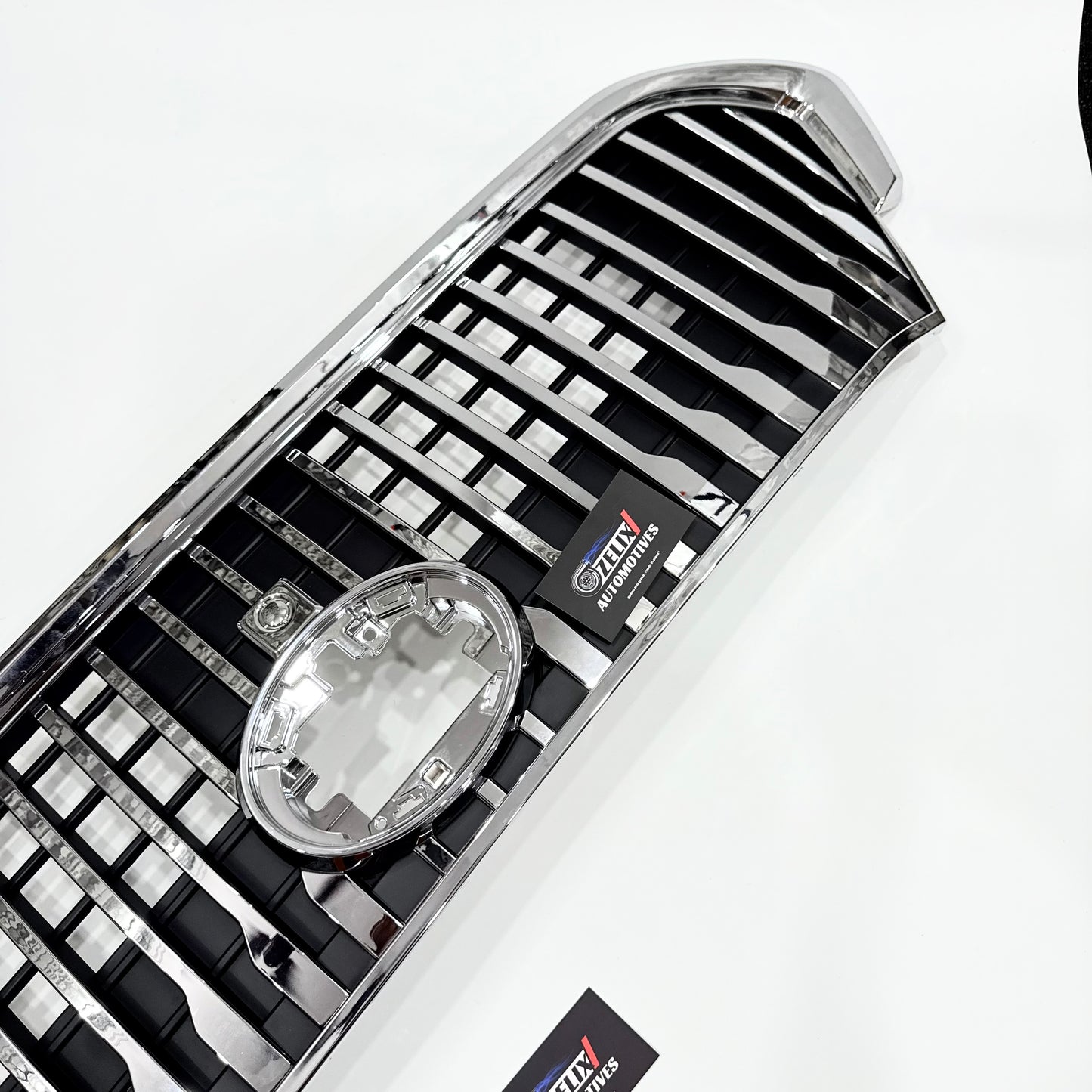 Hycross Maybach Grill