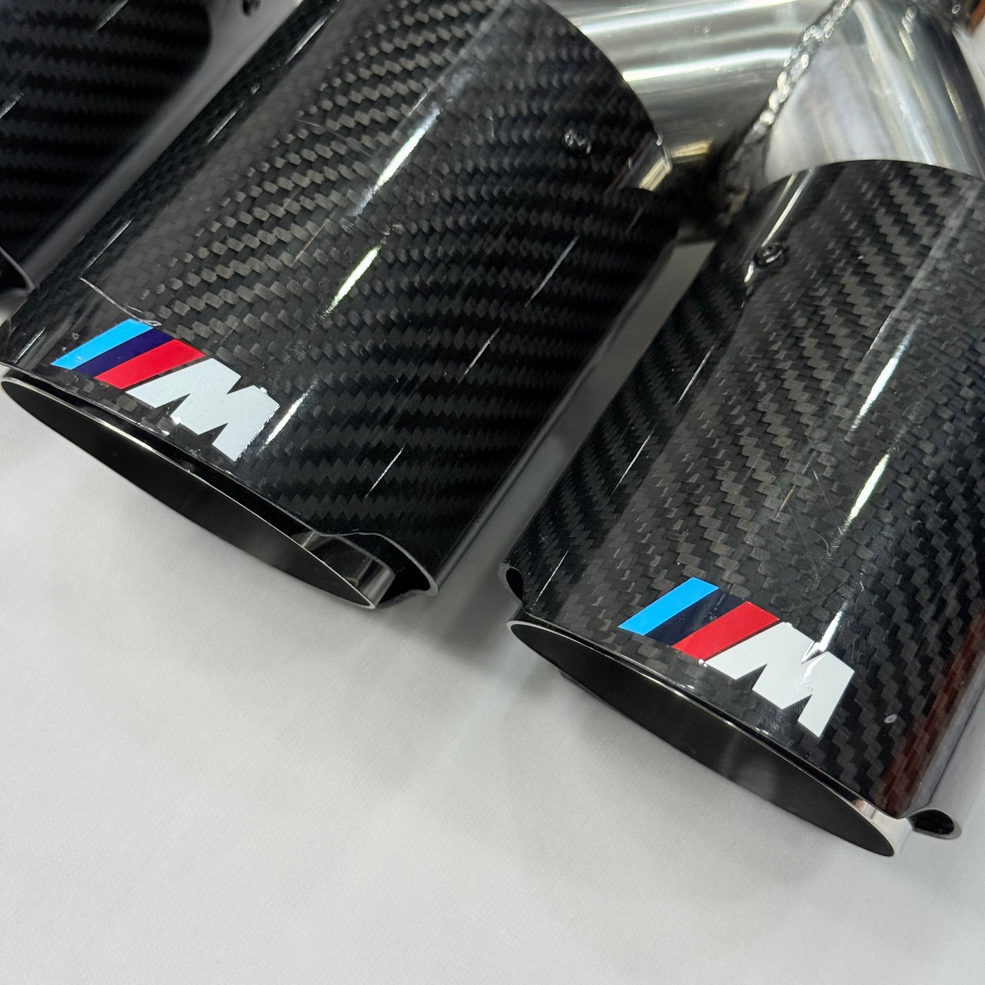 Focus on the high gloss clear coat and UV-protectant finish of the carbon shell