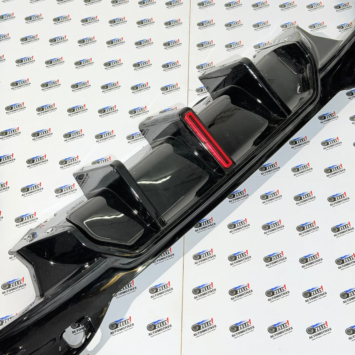 Diffuser with F1-Style LED Light Compatible with BMW 5-Series G30