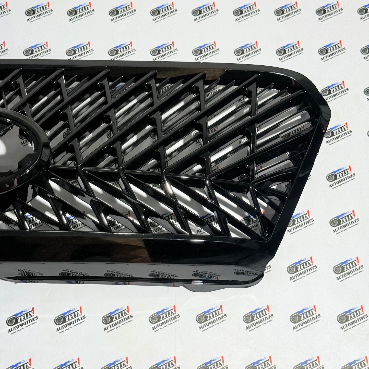 Toyota Innova Crysta Type 1 & Type 2 Lexus Style Front Grille | Aftermarket Glossy Black Finish