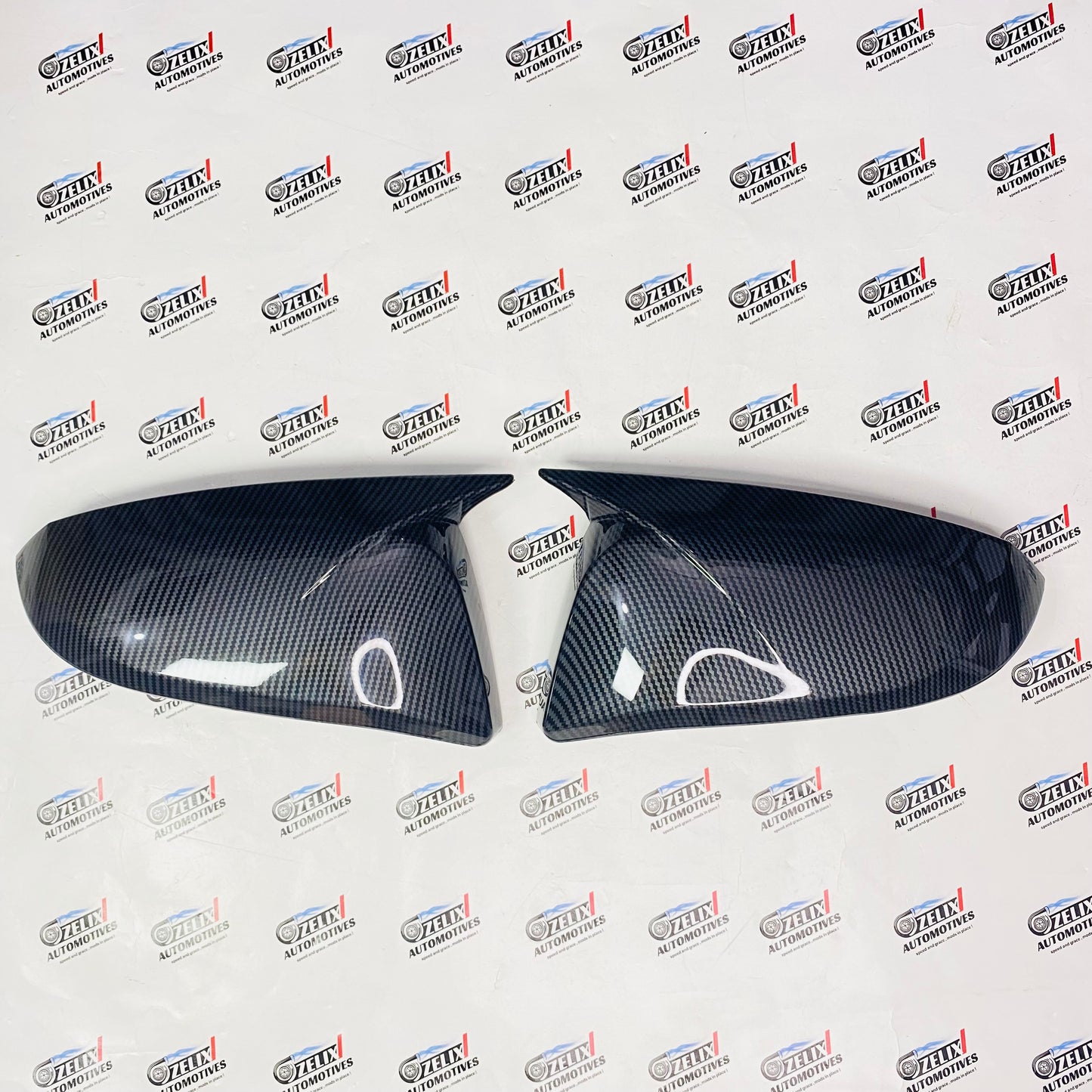 Toyota Fortuner Mirror Caps (2016+) – Black & Carbon Fiber Pair