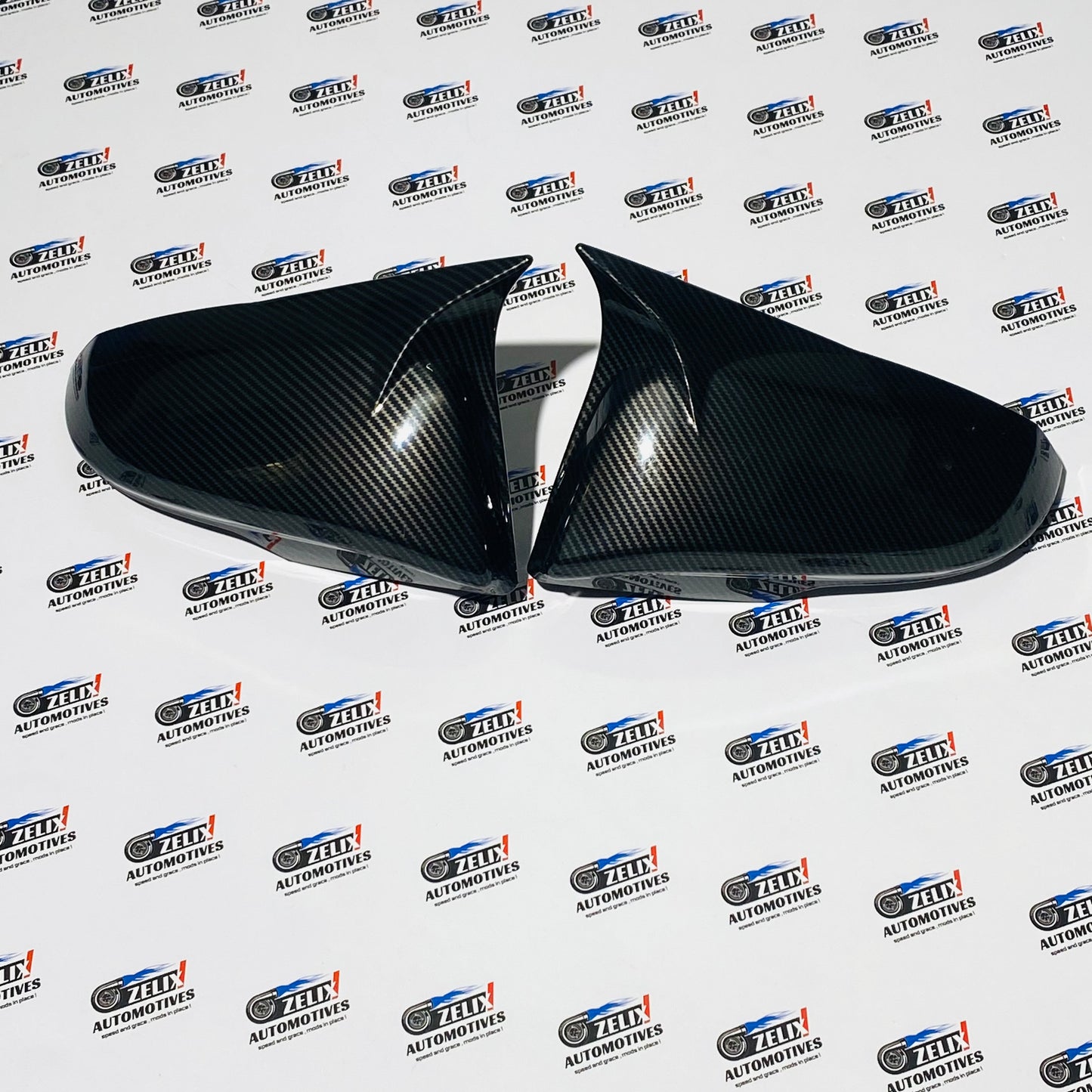 Toyota Fortuner Mirror Caps (2016+) – Black & Carbon Fiber Pair