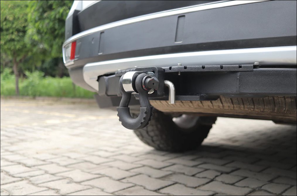 Shackle Hitch Heavy-Duty Recovery Attachment | Receiver  Tow Mount