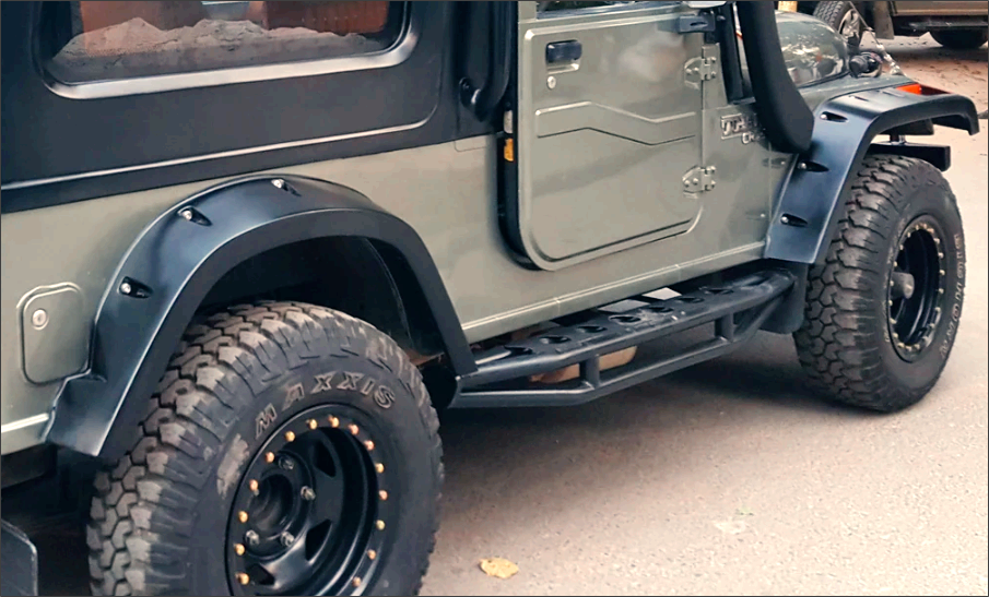 Mahindra Thar CRDe | Wheel Arches 6 Inch