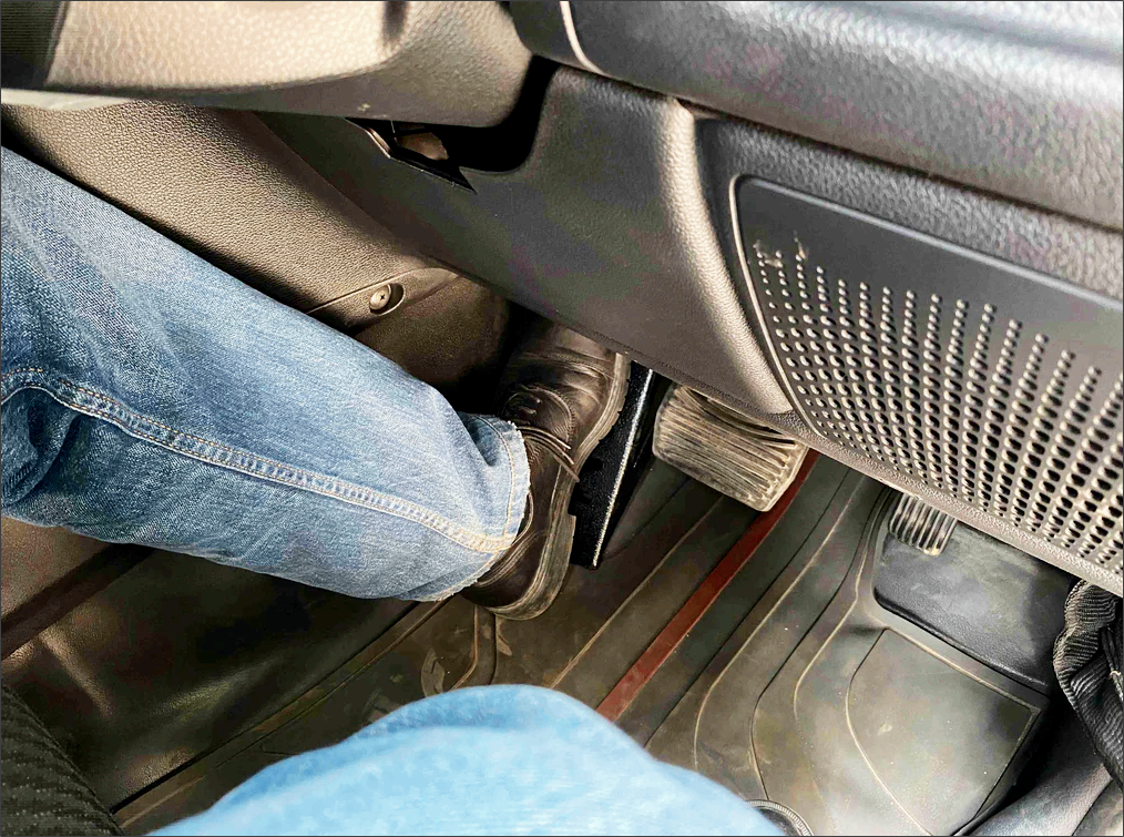 Mahindra Thar Dead Pedal |  Anti-Slip Footrest Upgrade