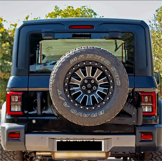 Thar Roxx | Heavy-Duty Tyre Carrier