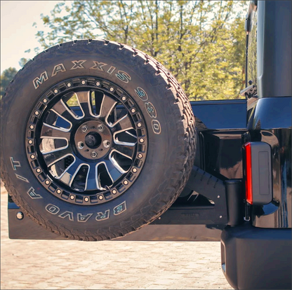 Thar Roxx | Heavy-Duty Tyre Carrier